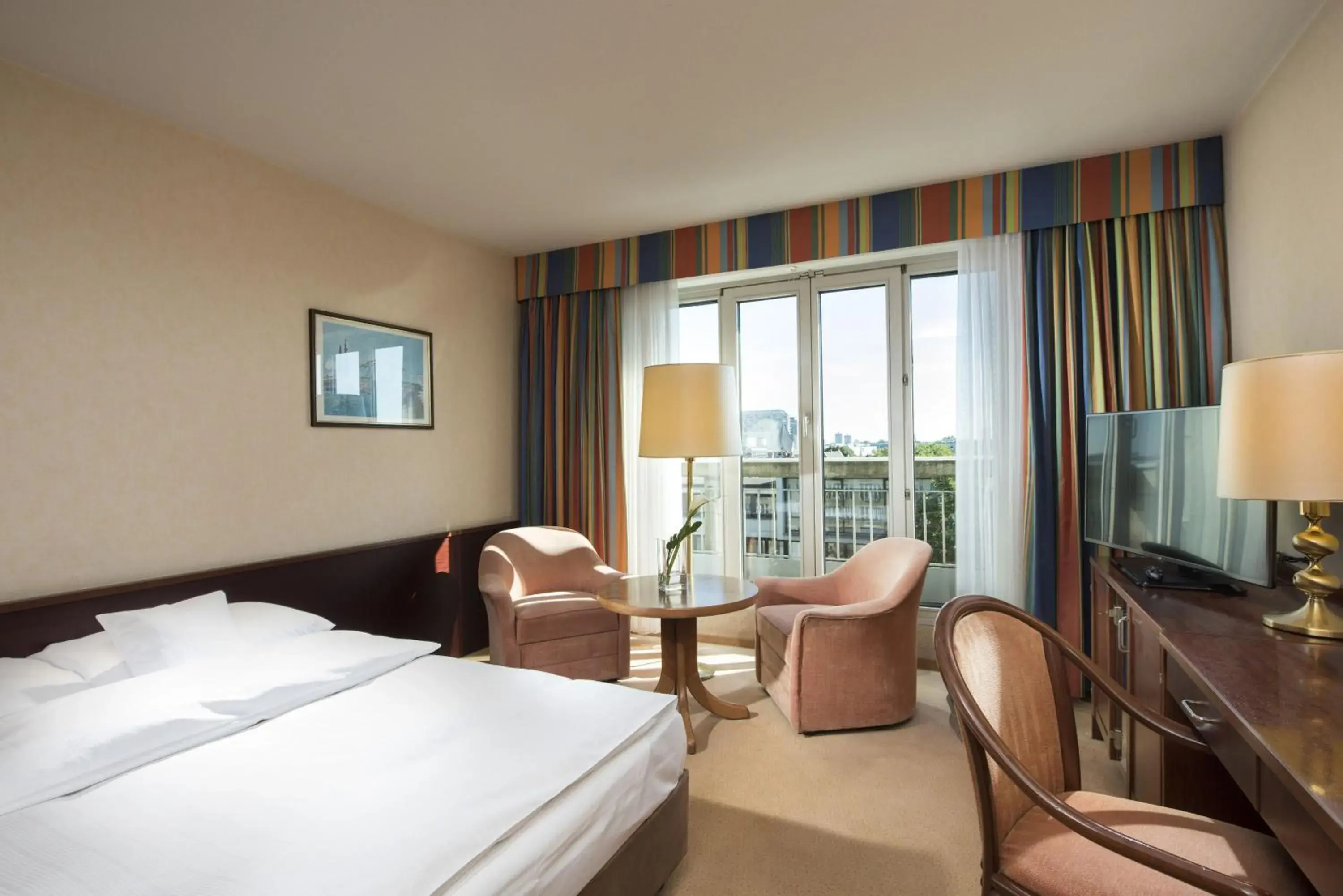 Queen Room in Maritim Hotel Köln Queen Room in Maritim Hotel Köln