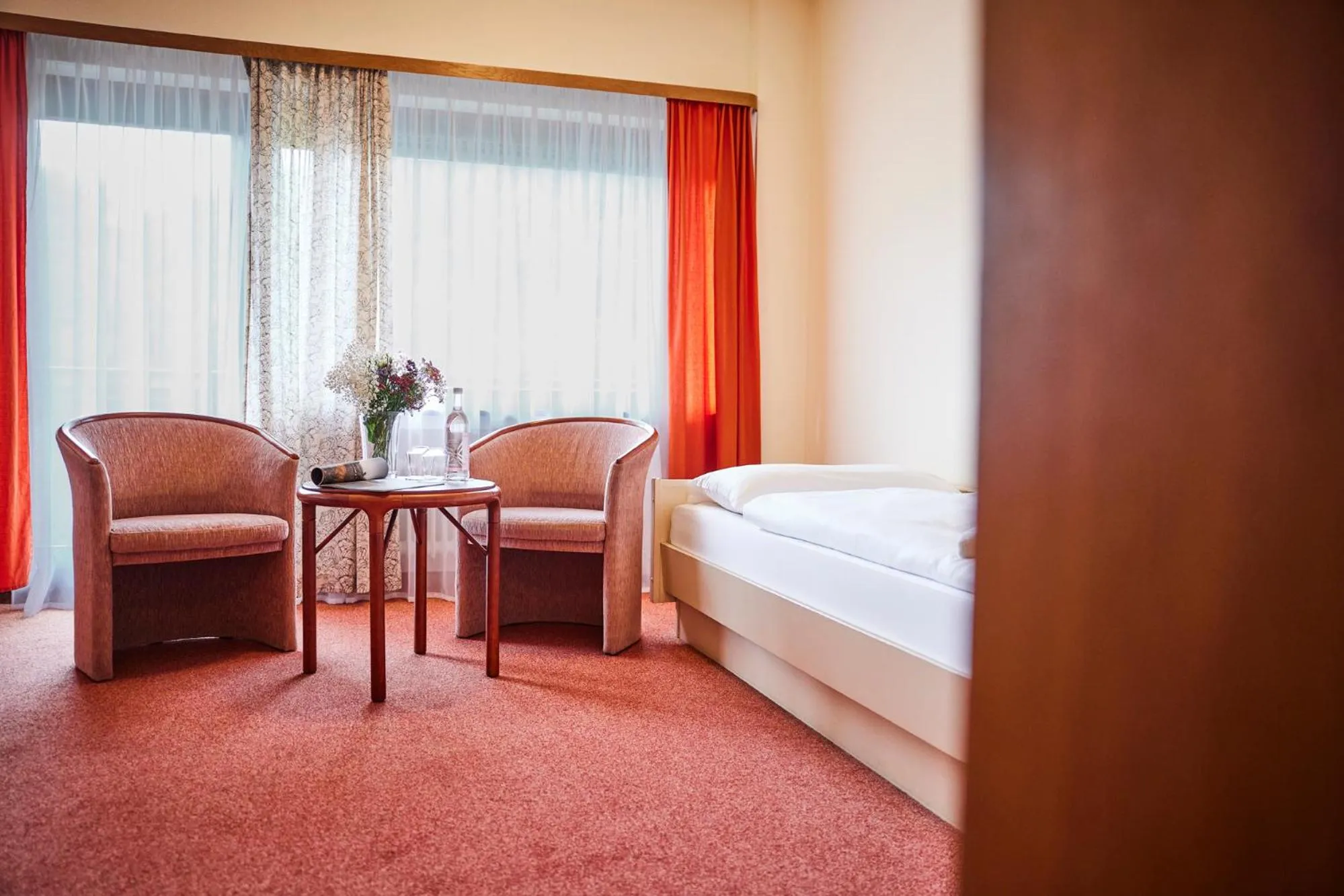 Photo of the whole room, Bed in Sauerland Alpin Hotel