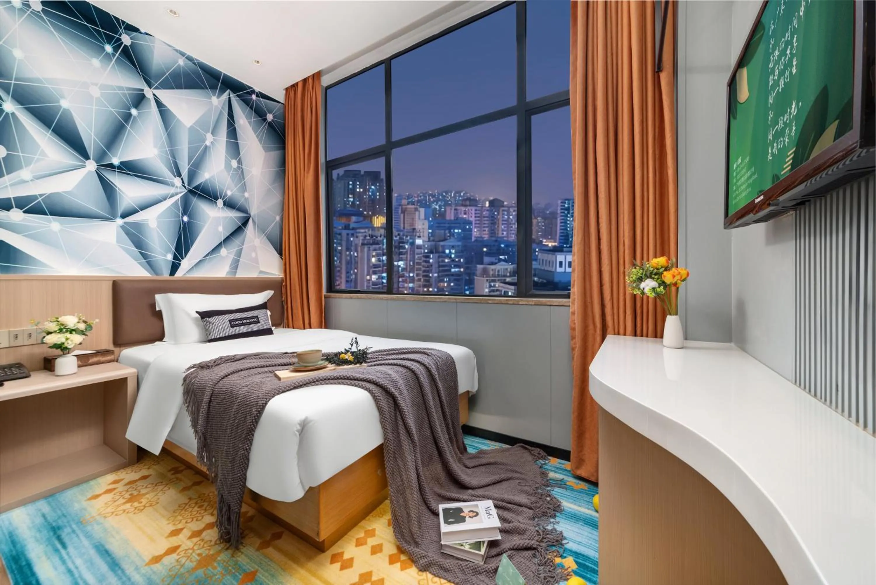 Communal lounge/ TV room, Bed in Xinghe Yuezhi S Hotel to Guangzhou Yuexiu Park Railway Station Subway station