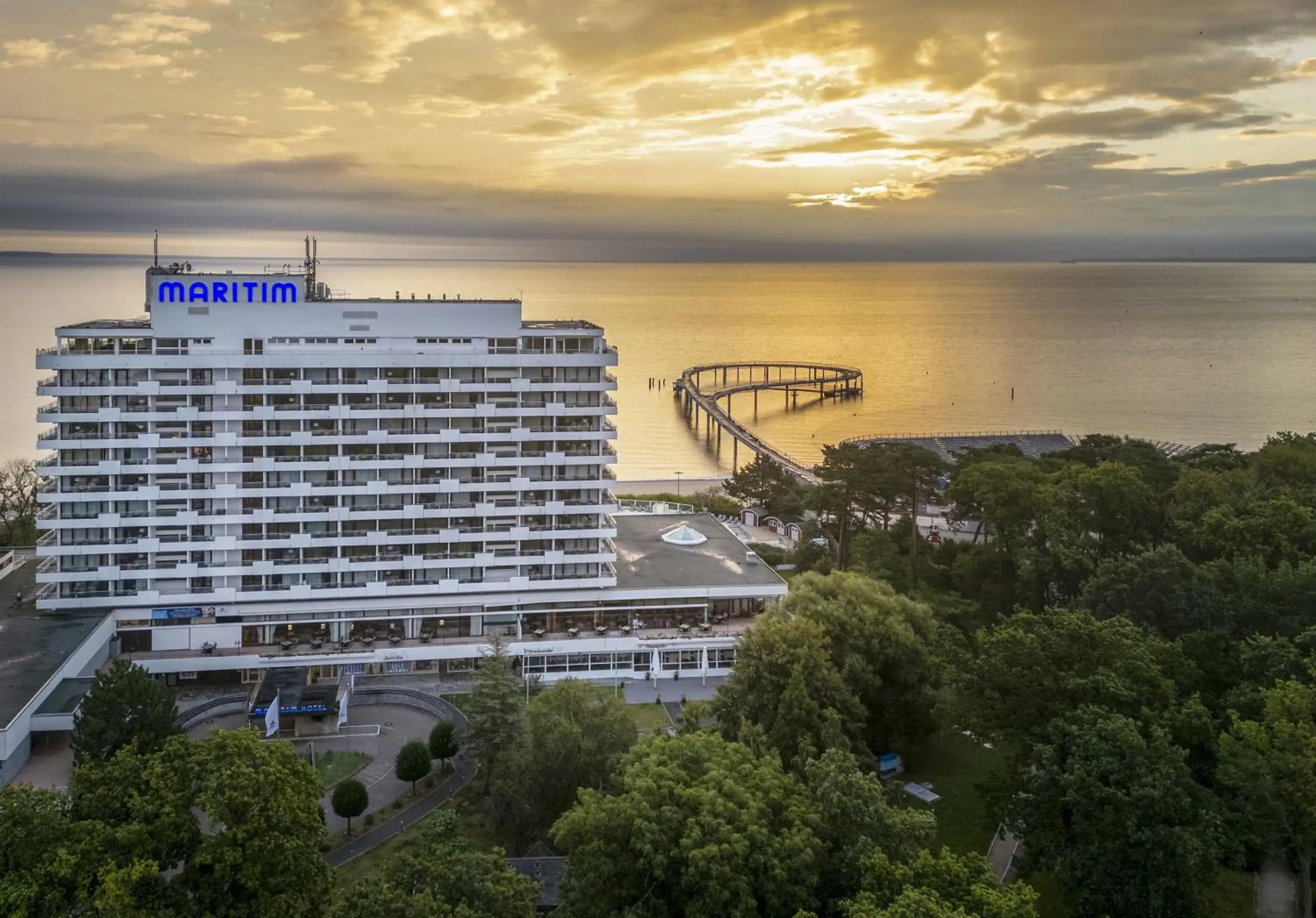 Property building in Maritim Seehotel Timmendorfer Strand Property building in Maritim Seehotel Timmendorfer Strand