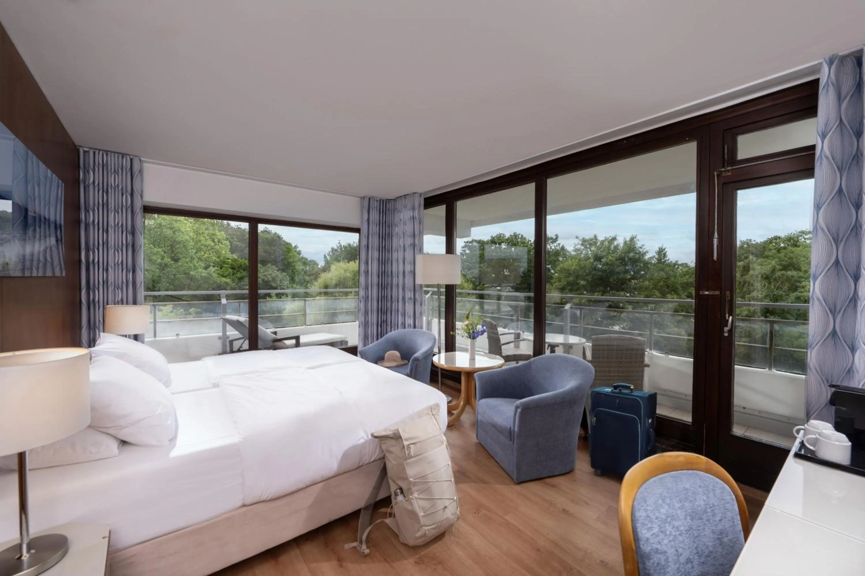 Photo of the whole room, Bed in Maritim Seehotel Timmendorfer Strand