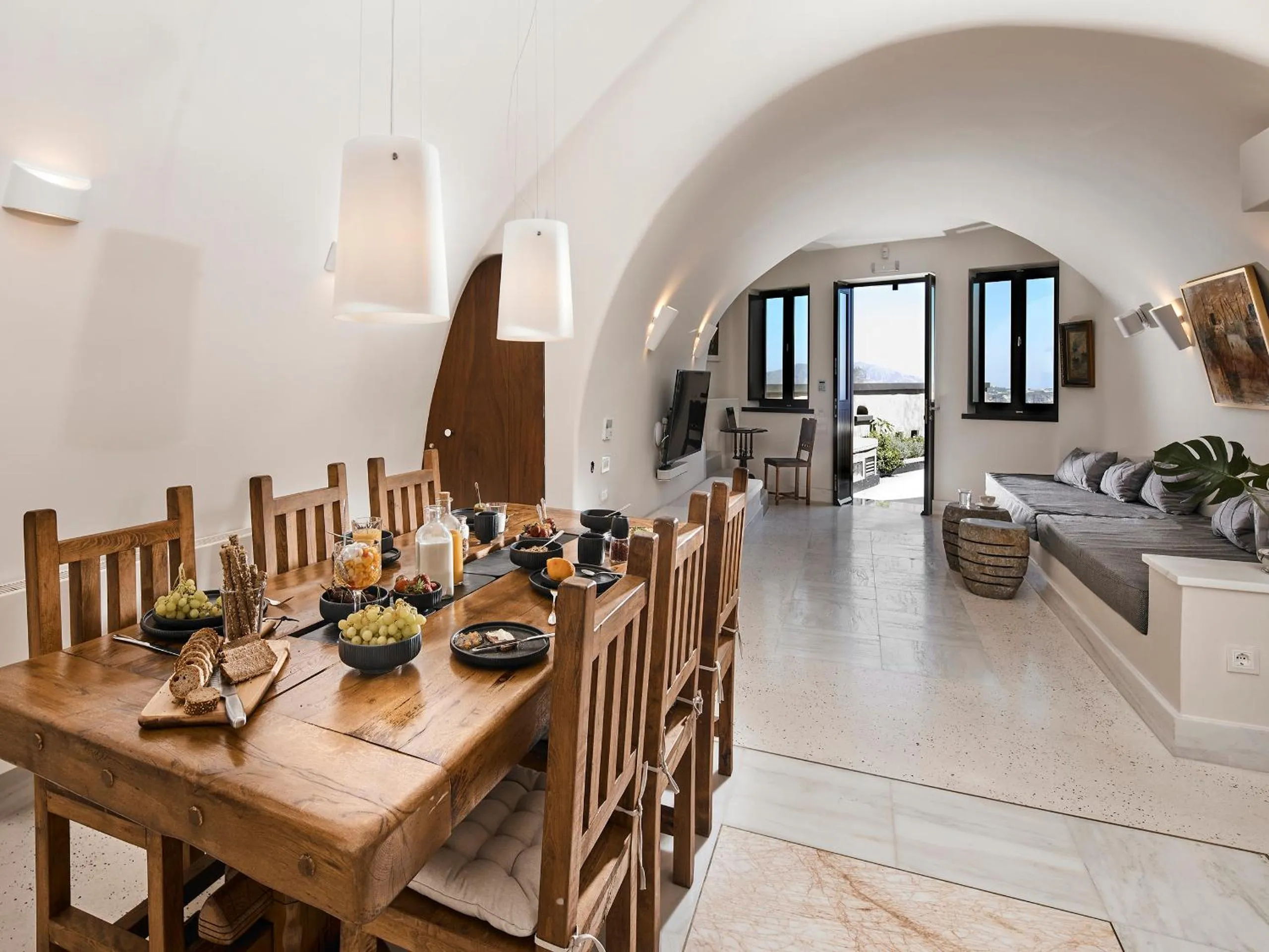 TV and multimedia in Luxury Villa Blue Dome Santorini
