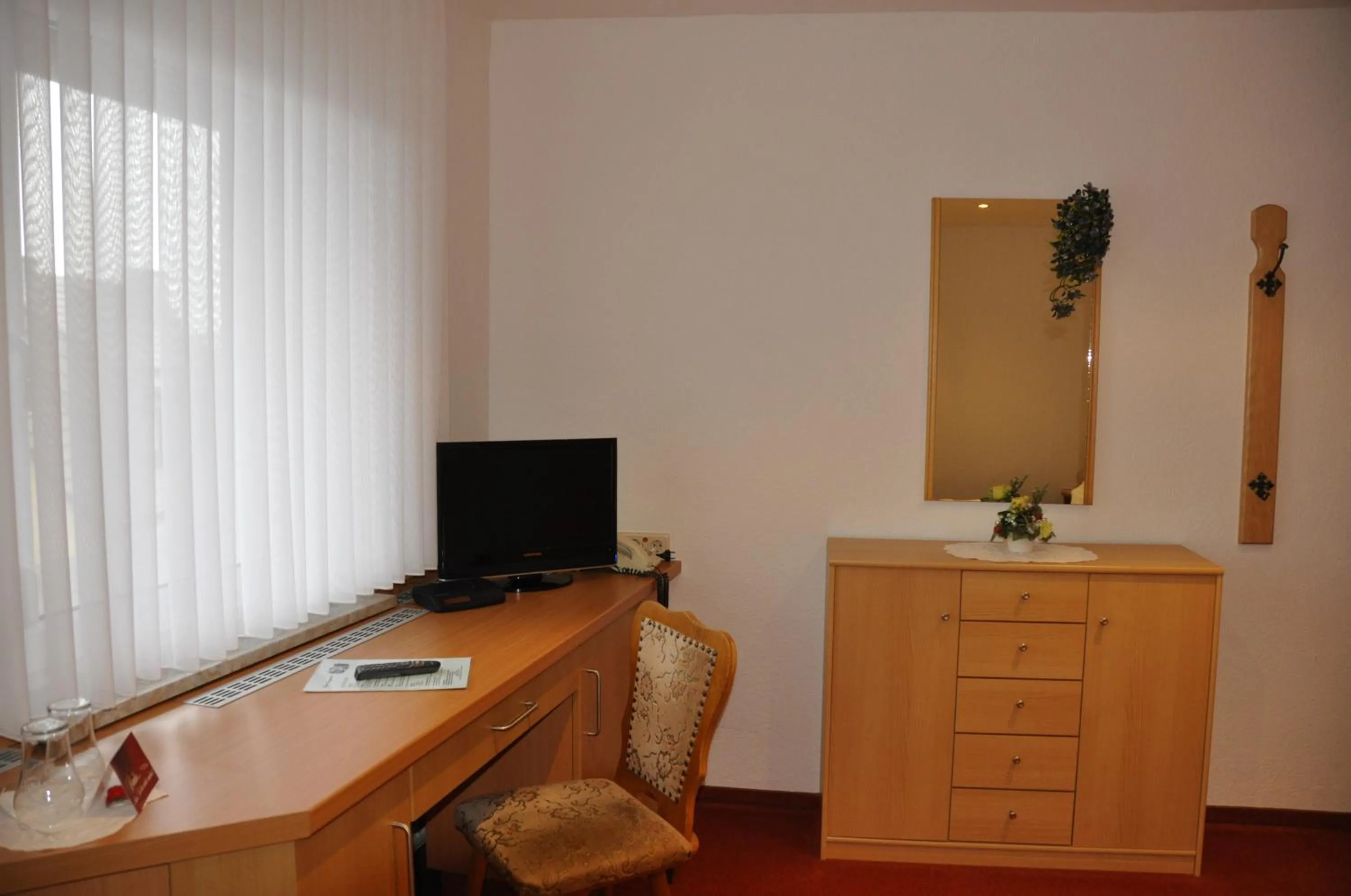 TV and multimedia in Hotel Berggarten