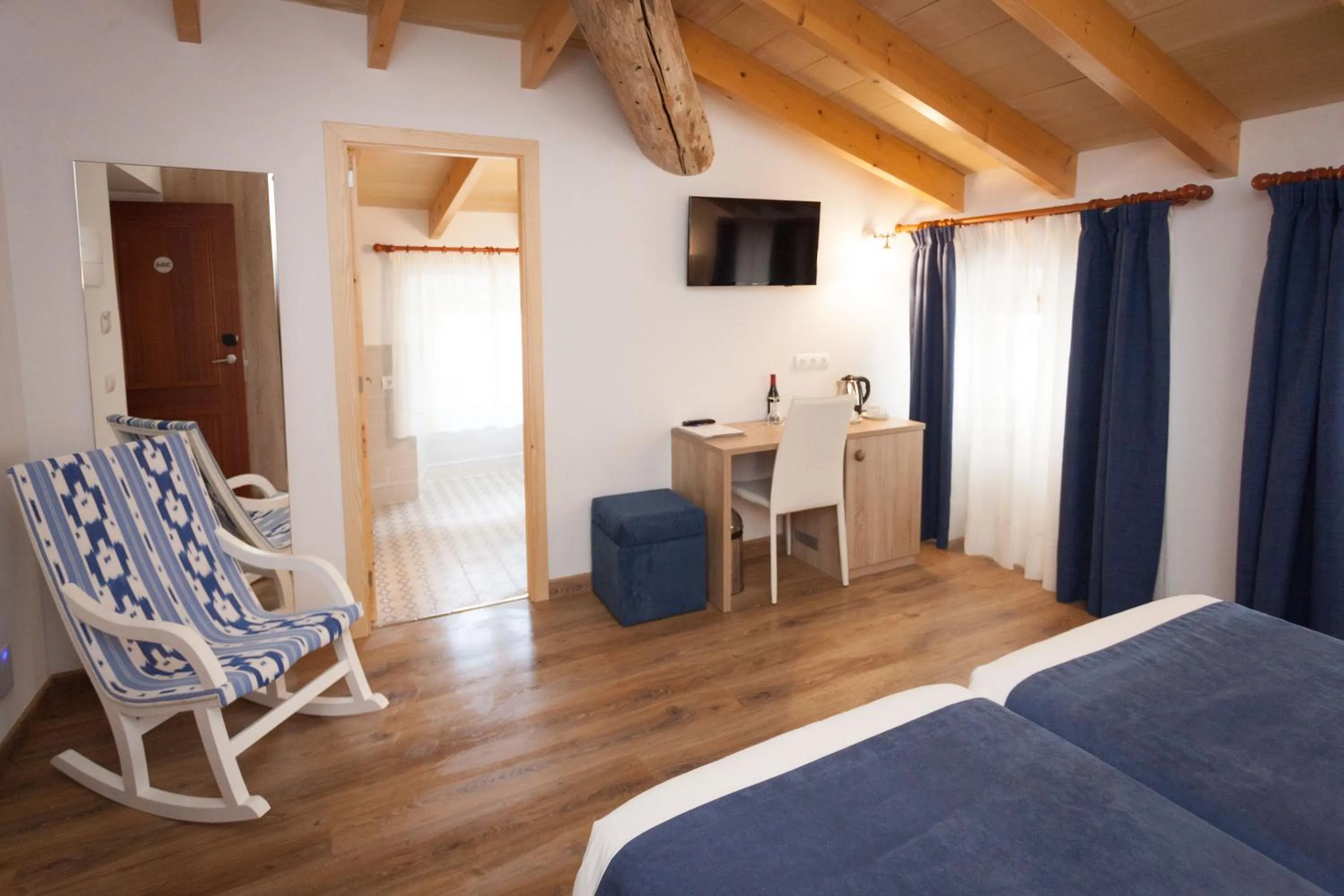 Bedroom, Bed in Hotel El Guía