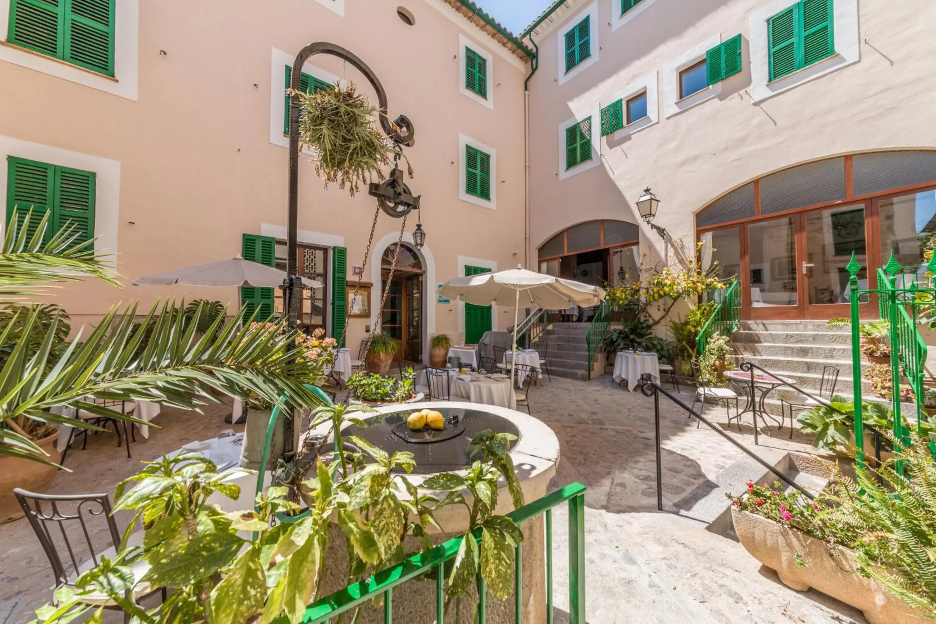 Garden view in Hotel El Guía Garden view in Hotel El Guía