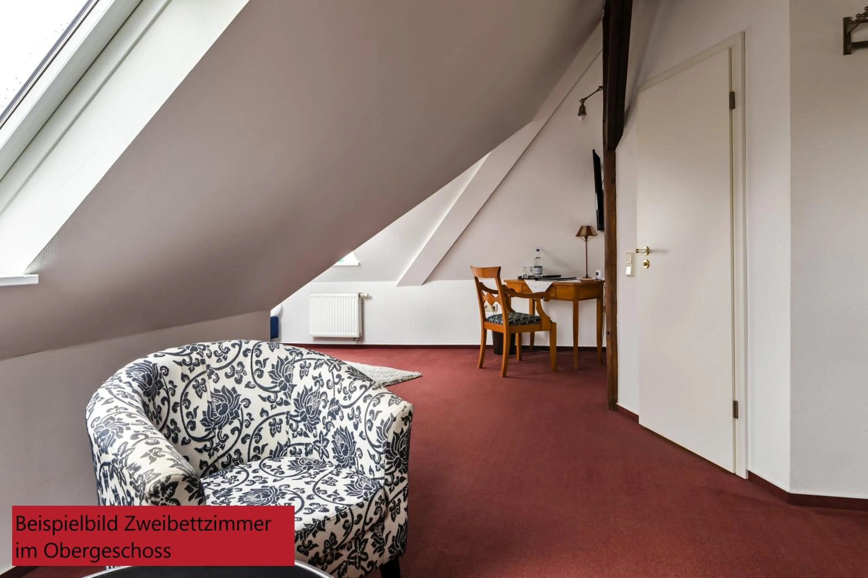 Seating area, Bed in Hotel & Restaurant Villa Ulmenhof