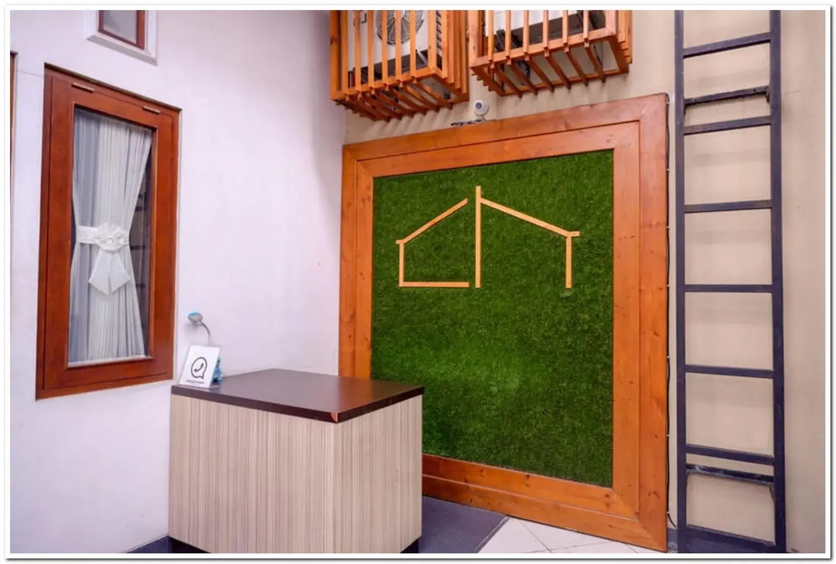 Lobby or reception in RedDoorz near Jogja Expo Center 2 Lobby or reception in RedDoorz near Jogja Expo Center 2