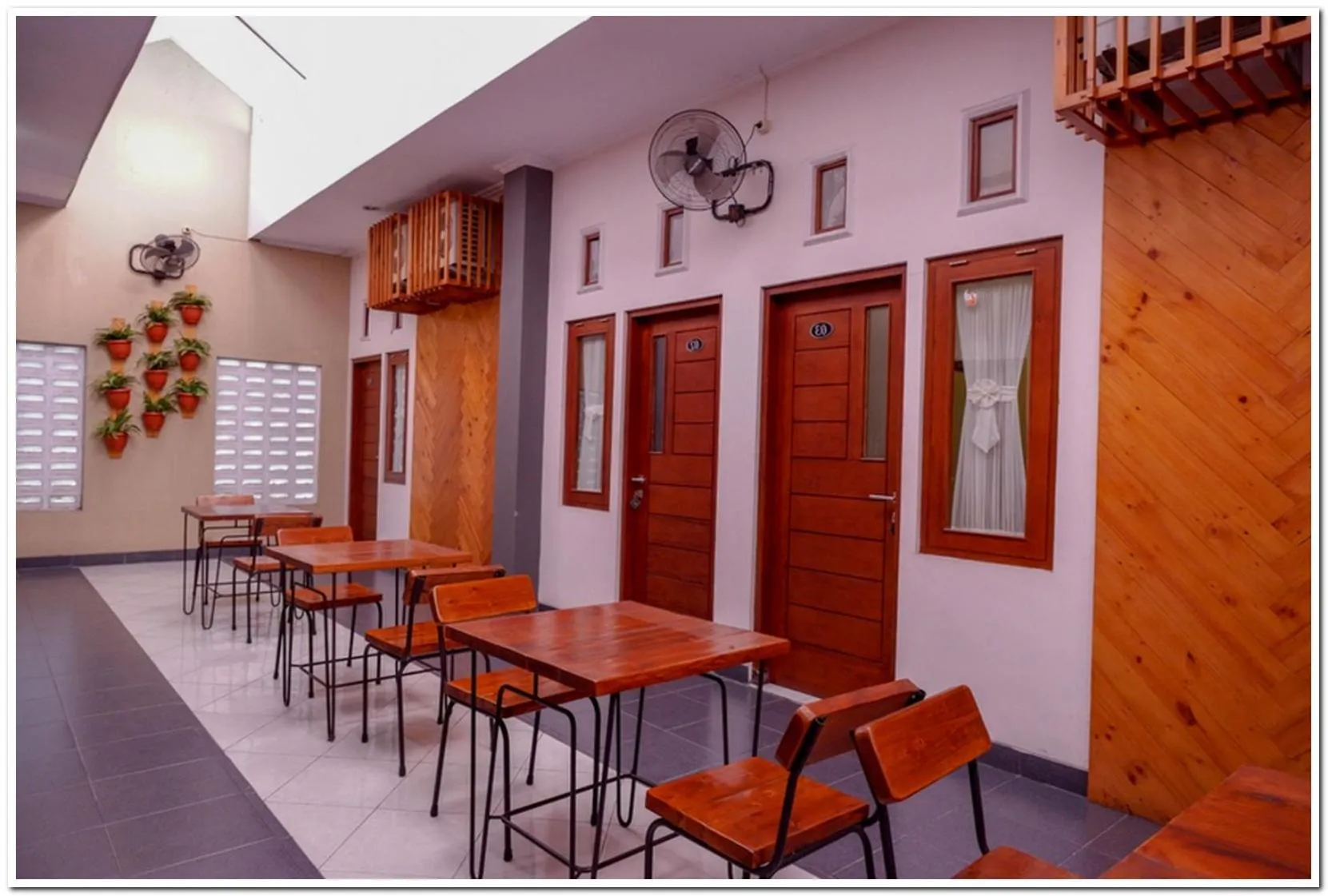 Area and facilities in RedDoorz near Jogja Expo Center 2