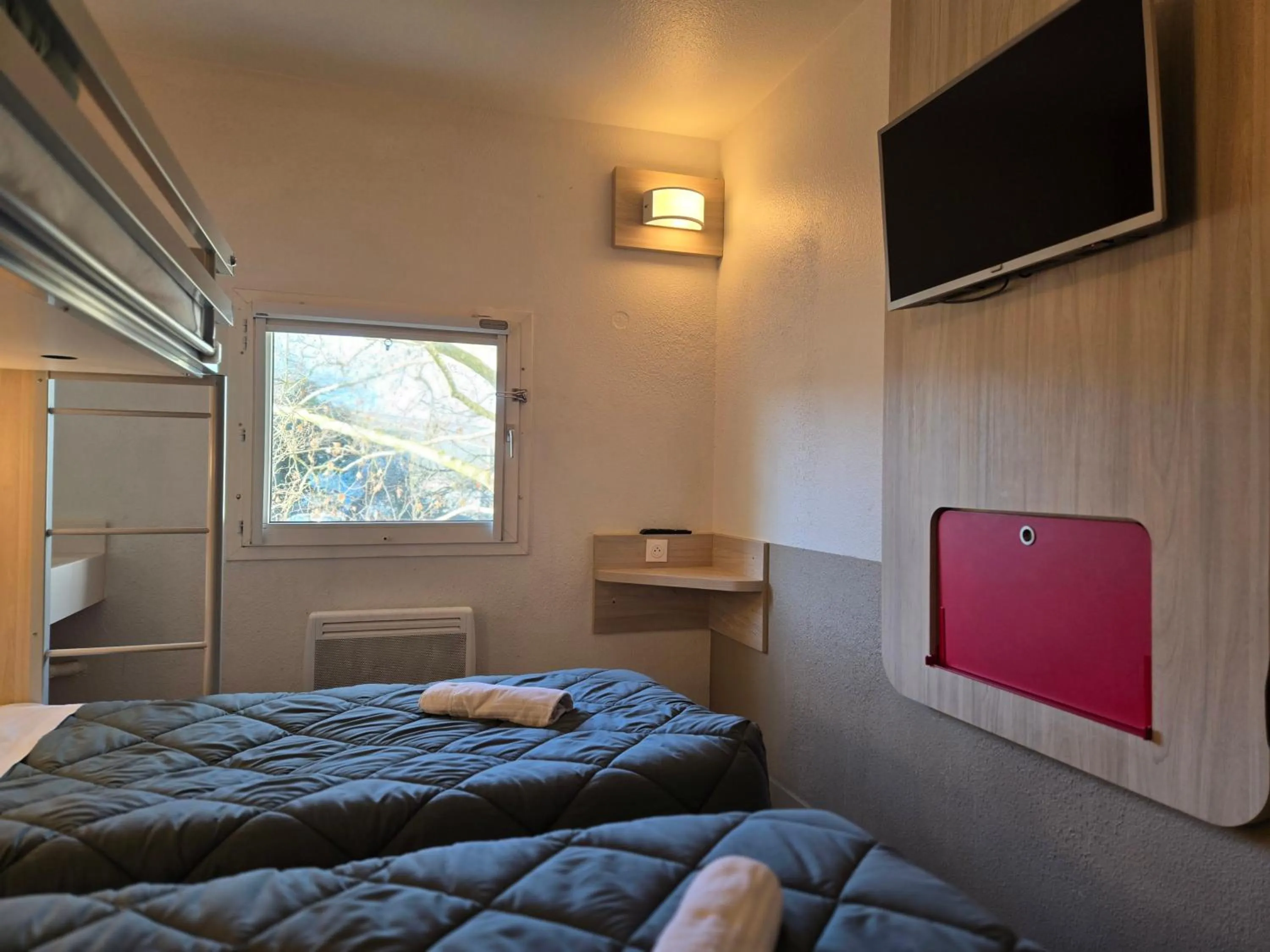 Bed in Premiere Classe Thionville - Yutz