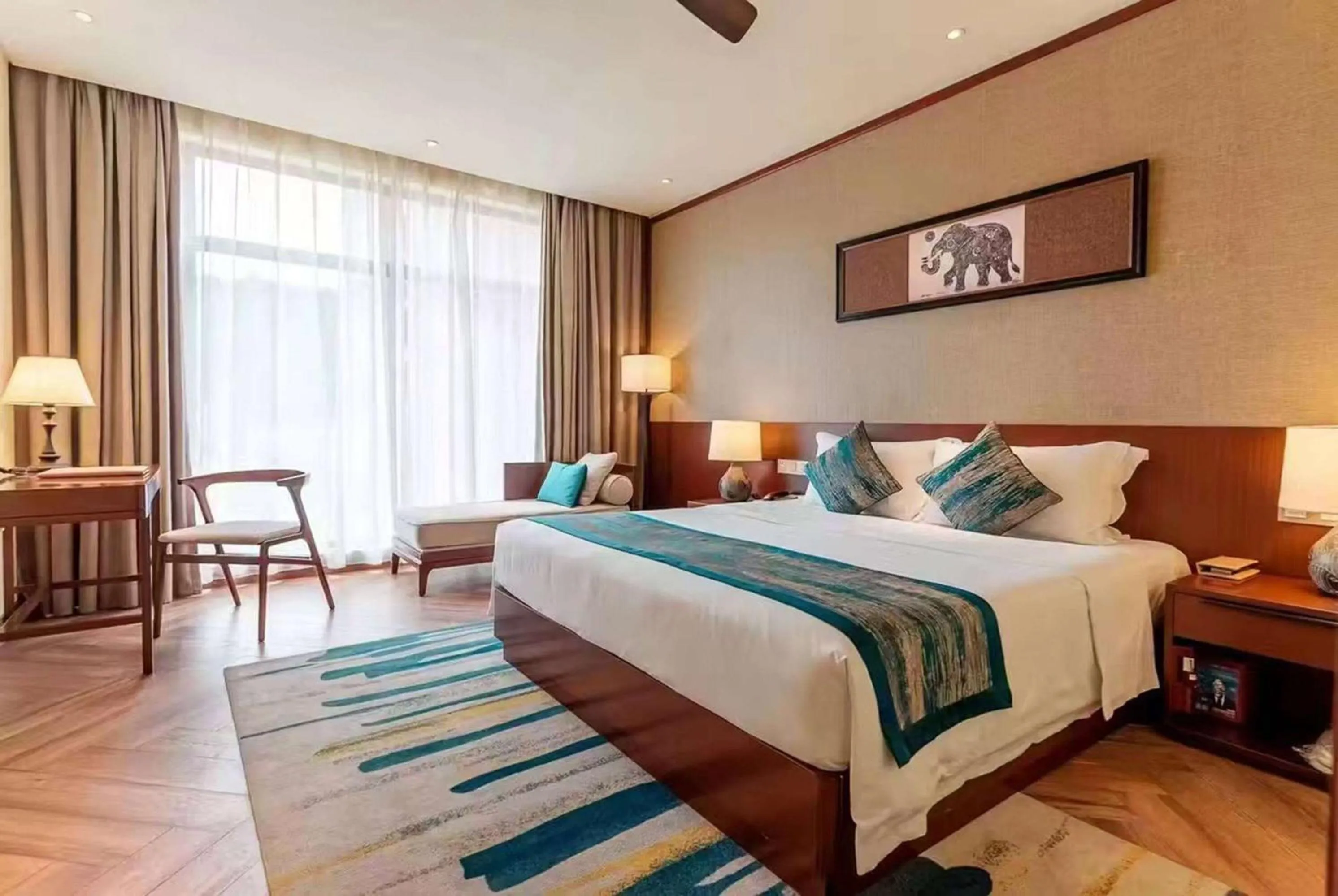 Photo of the whole room in Ramada by Wyndham Chenzhou Dongjiang Lake