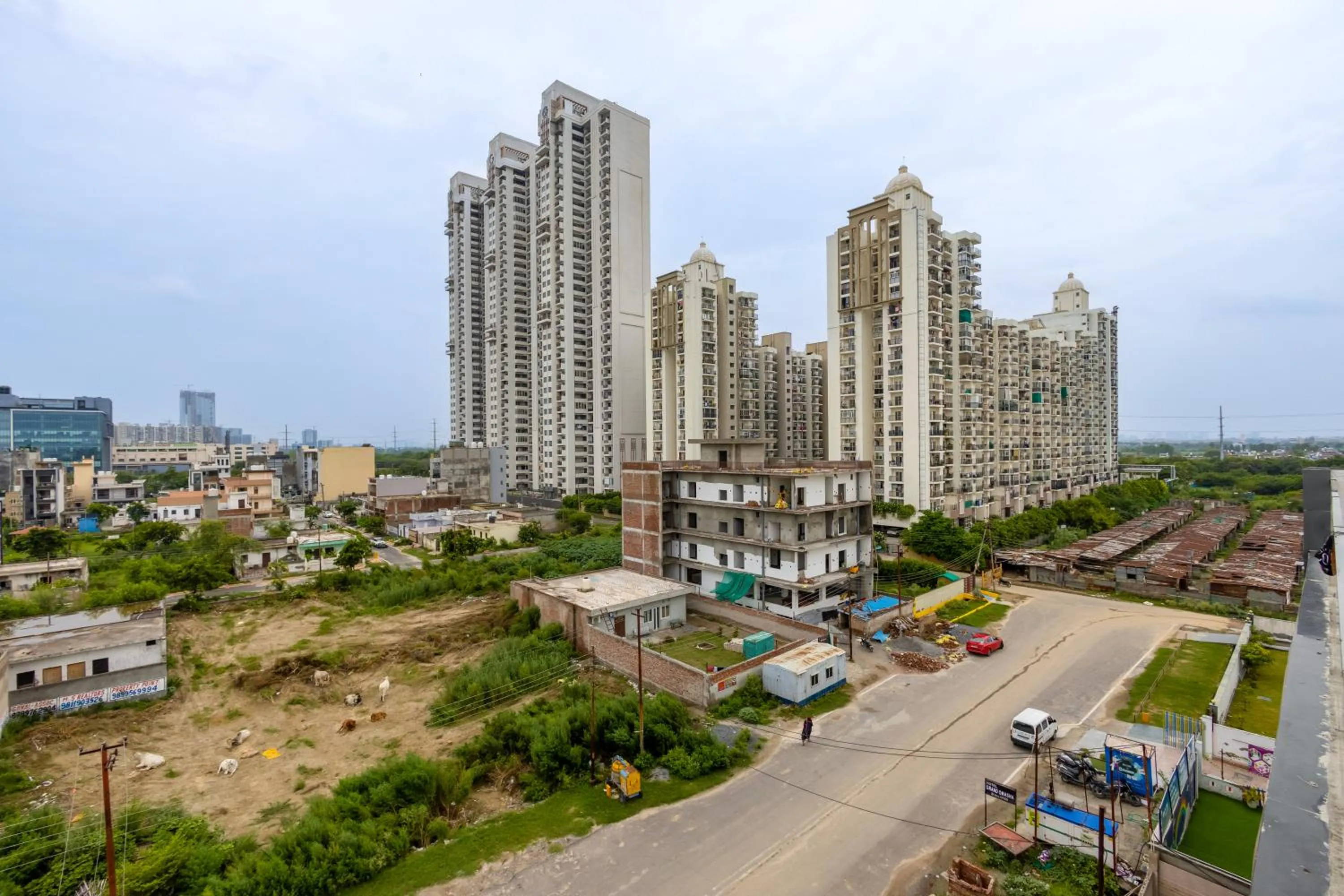 Property building in PK Boutique Hotel Noida Expressway