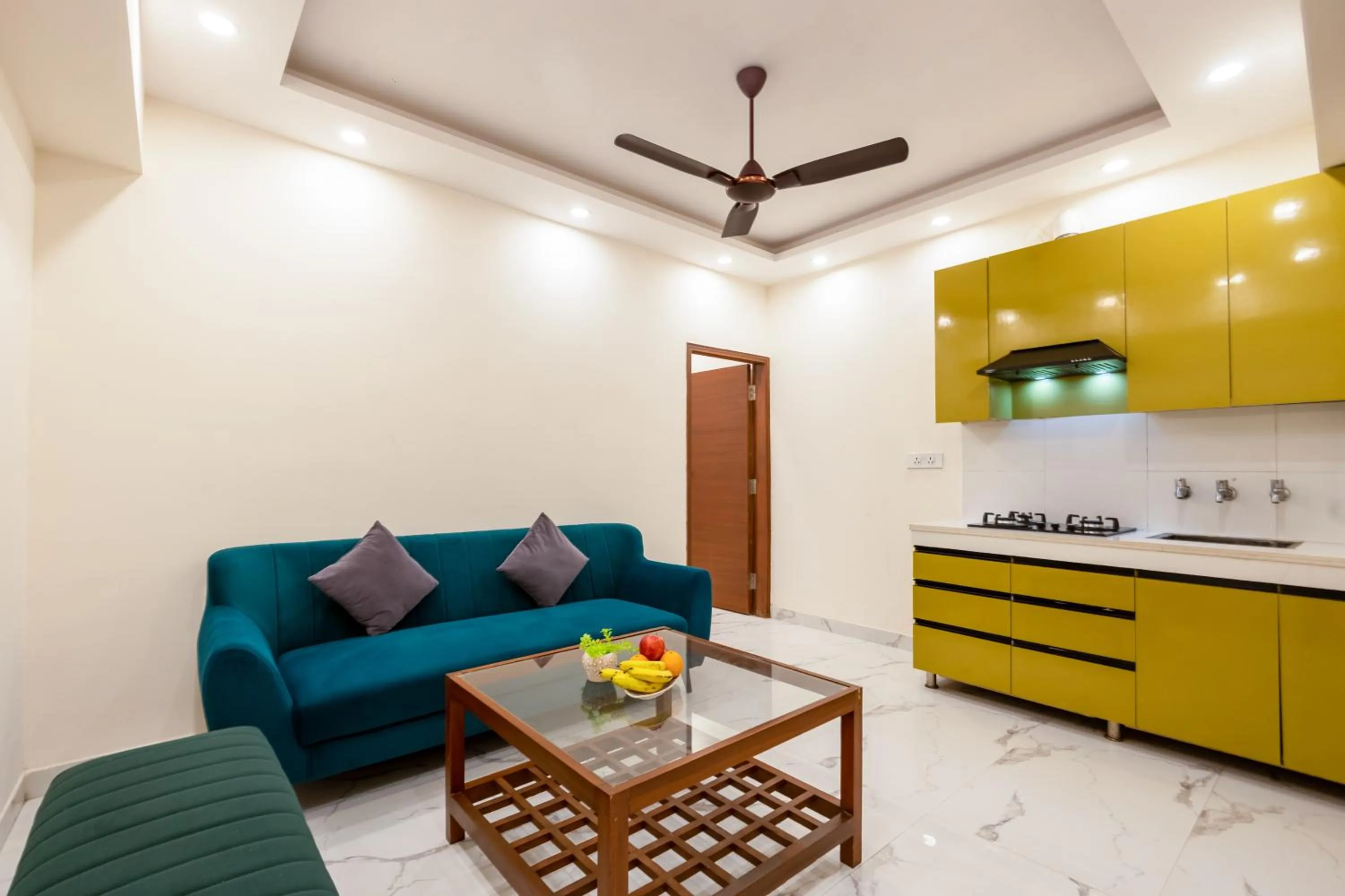Kitchen or kitchenette in PK Boutique Hotel Noida Expressway