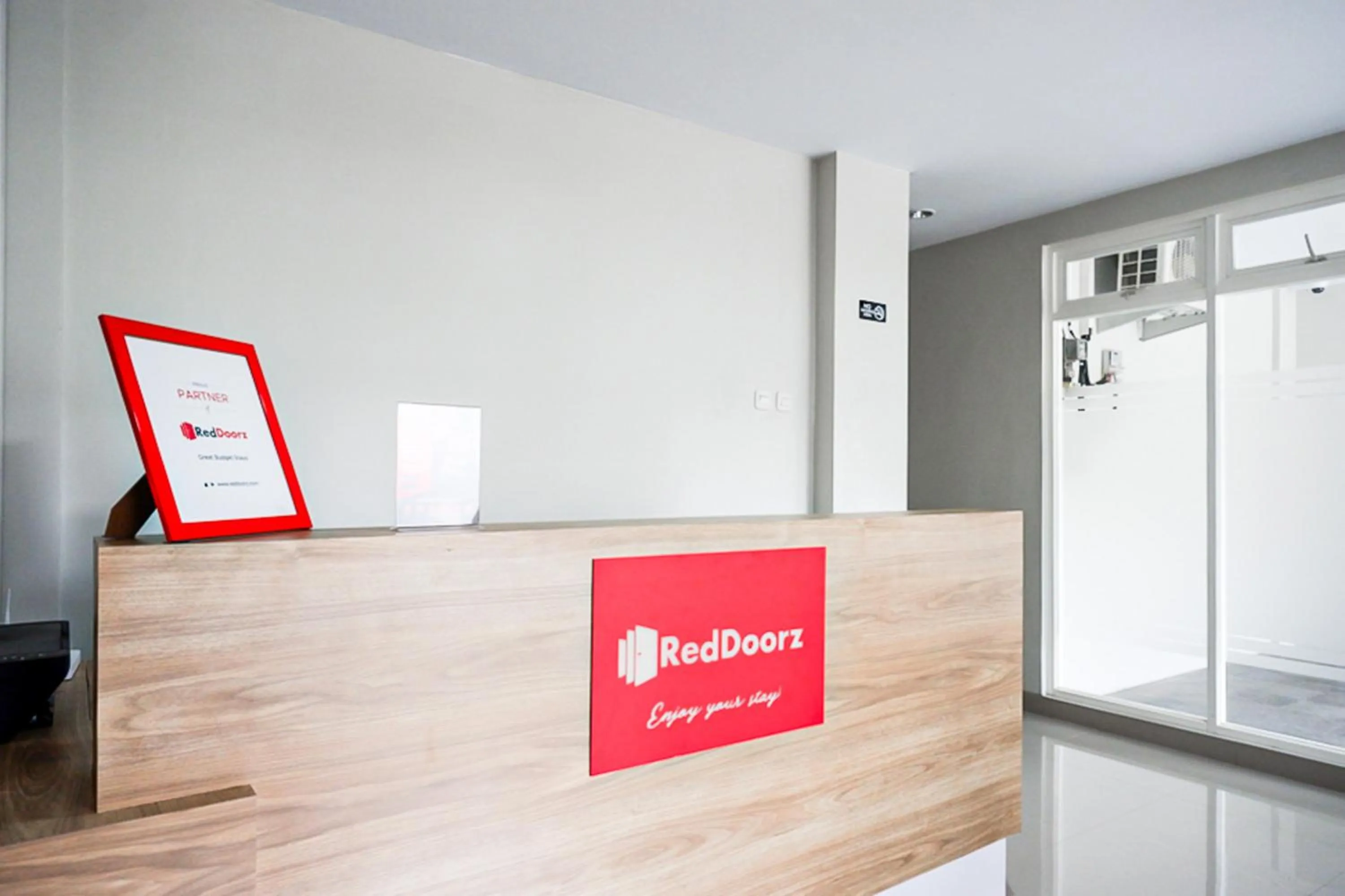 Lobby or reception in RedDoorz near Sleman City Hall 2