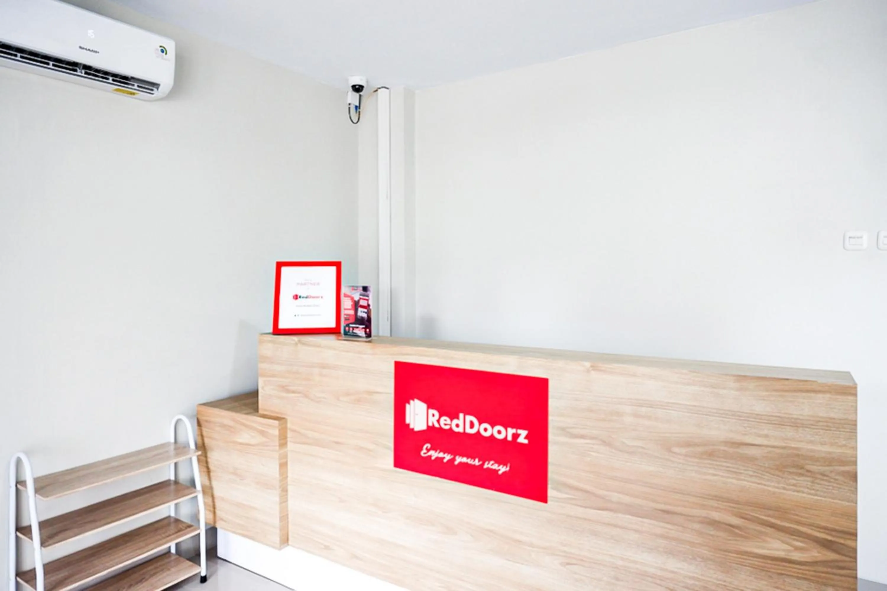 Lobby or reception in RedDoorz near Sleman City Hall 2