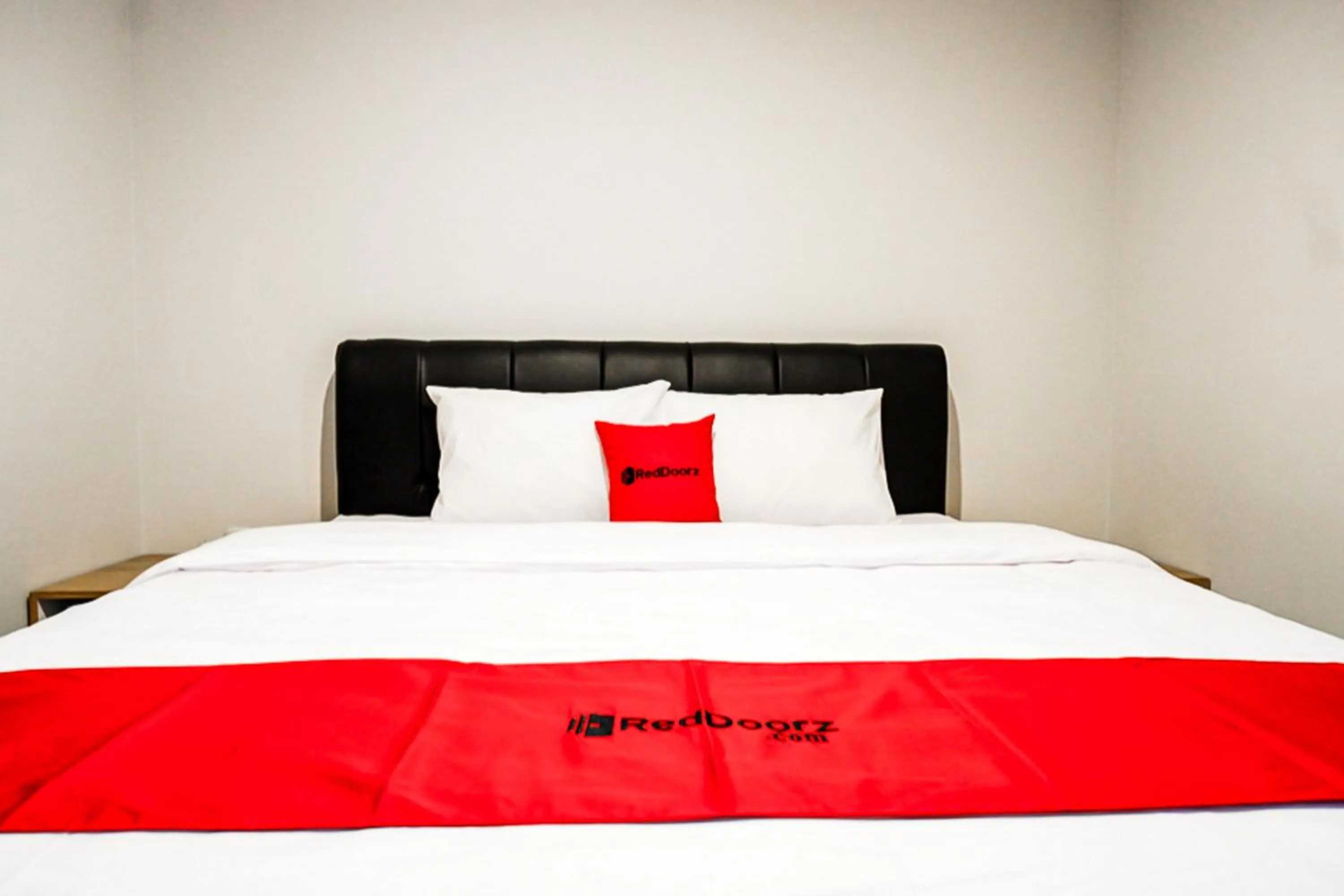 Bedroom, Bed in RedDoorz near Sleman City Hall 2