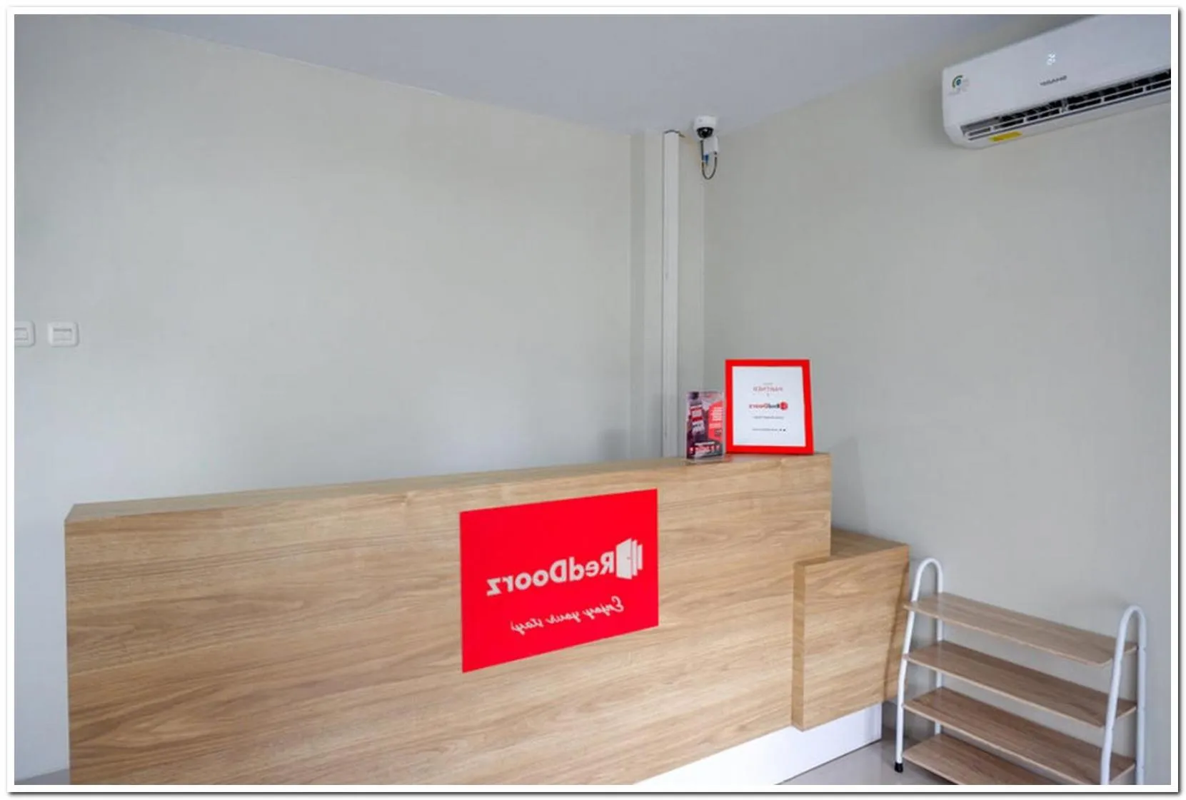 Lobby or reception in RedDoorz near Sleman City Hall 2