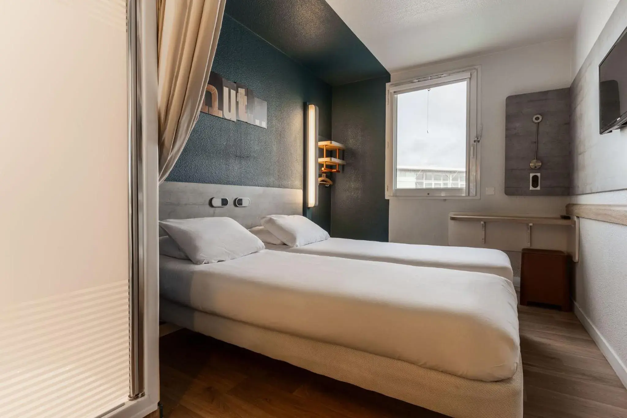 Twin Room in Ibis Budget Le Havre Les Docks Twin Room in Ibis Budget Le Havre Les Docks