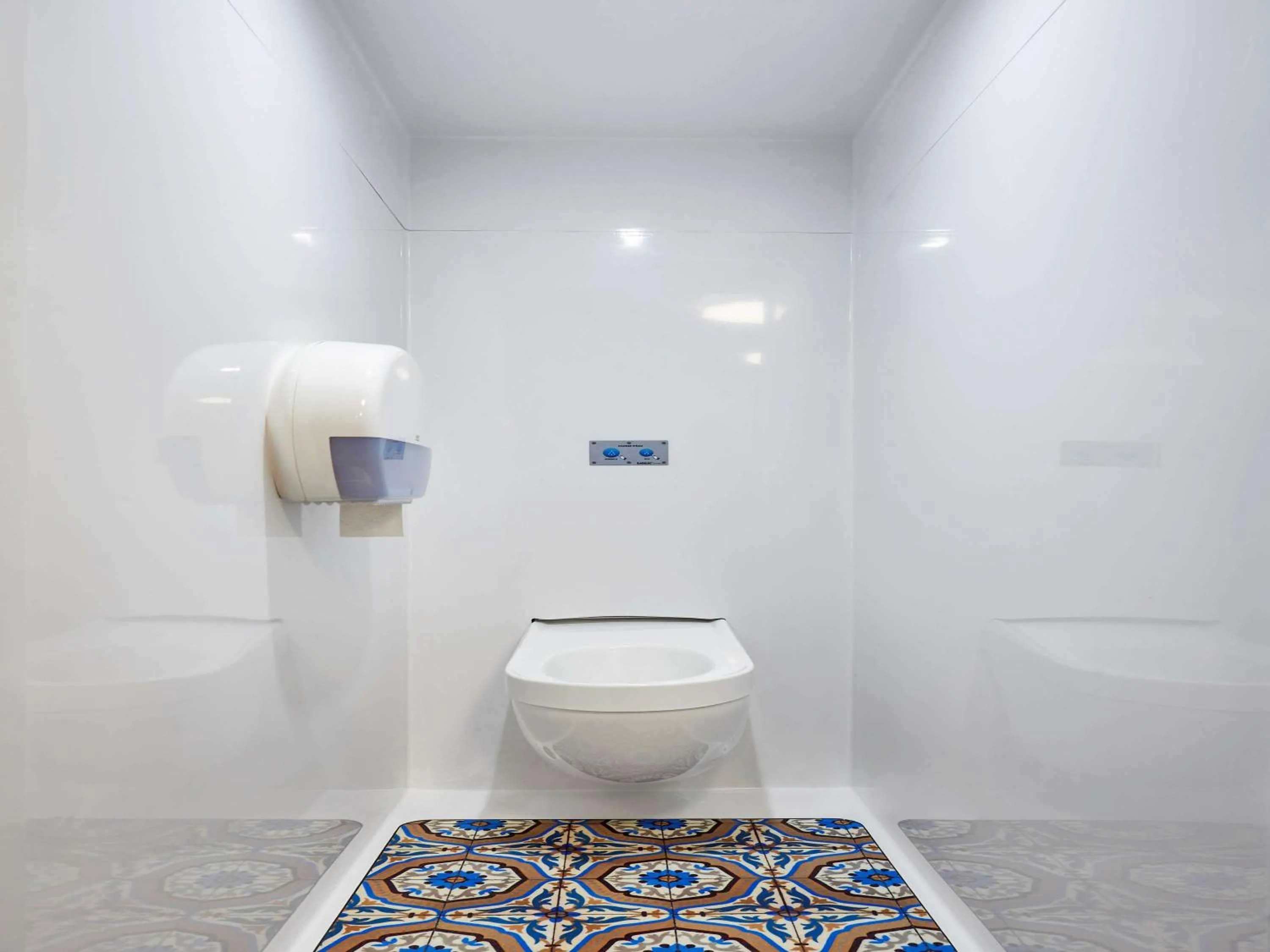 Toilet in HOTELF1 Le Havre Est - Gonfreville