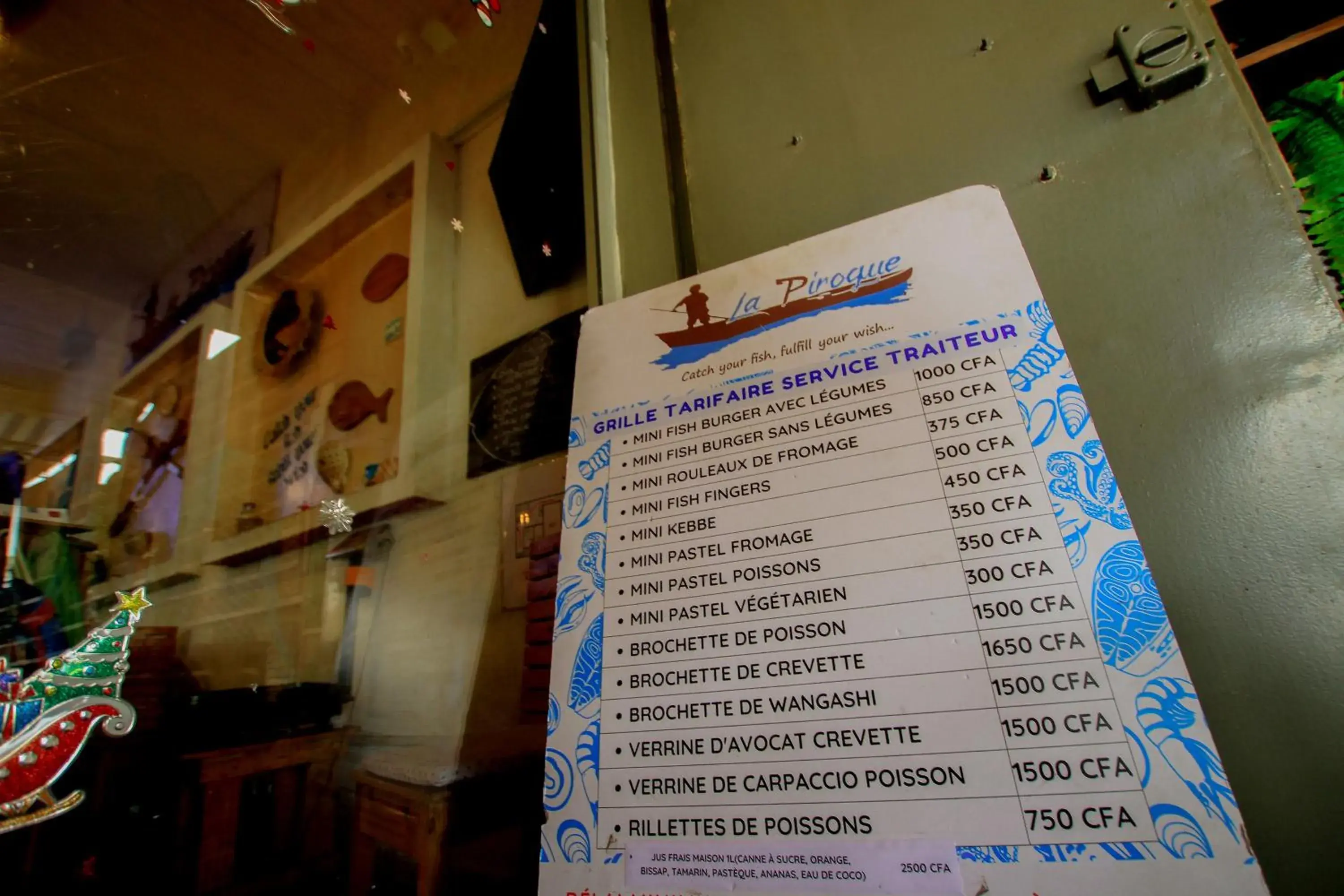 Restaurant/places to eat in Hotel Le Prince Restaurant/places to eat in Hotel Le Prince