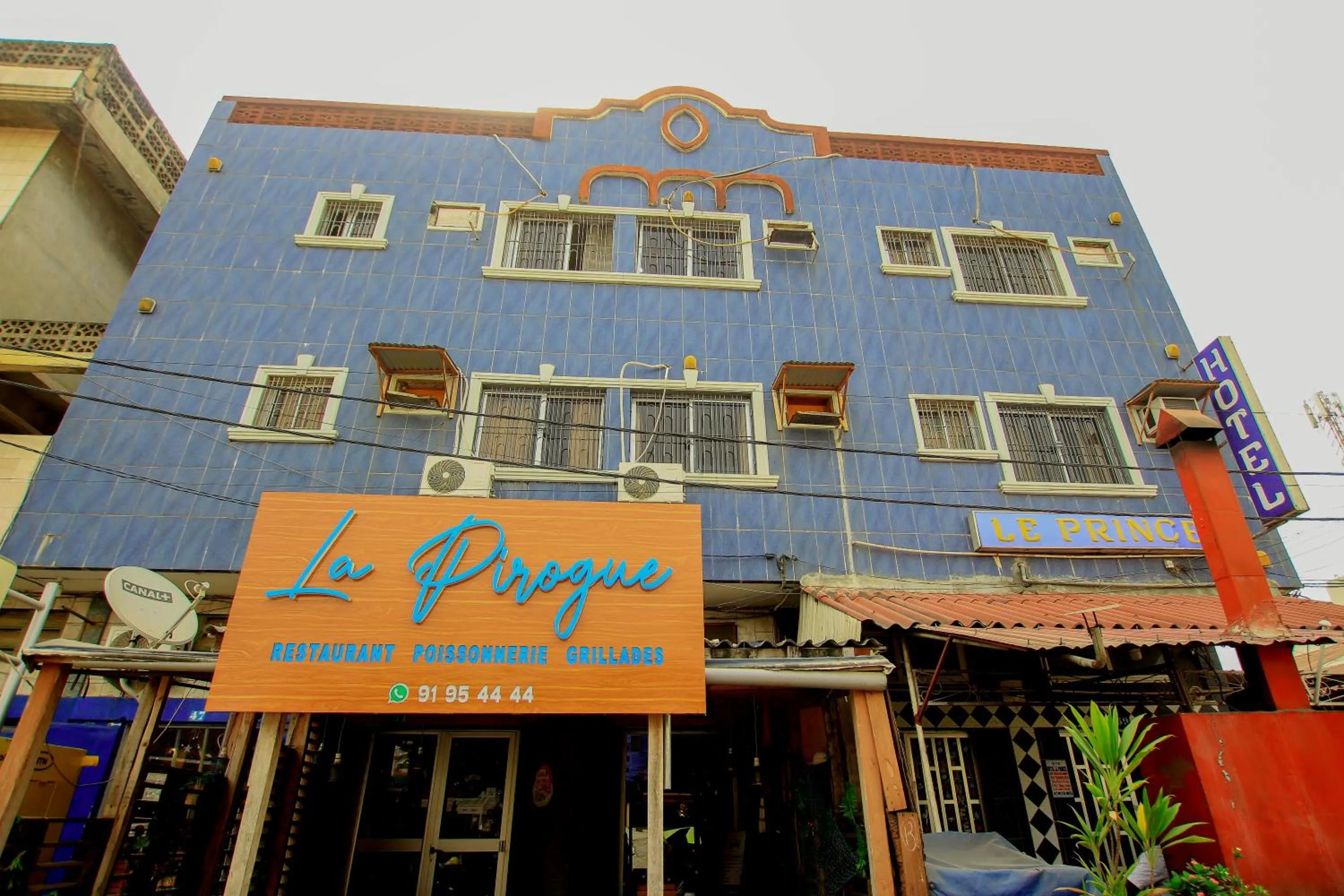 Property building in Hotel Le Prince