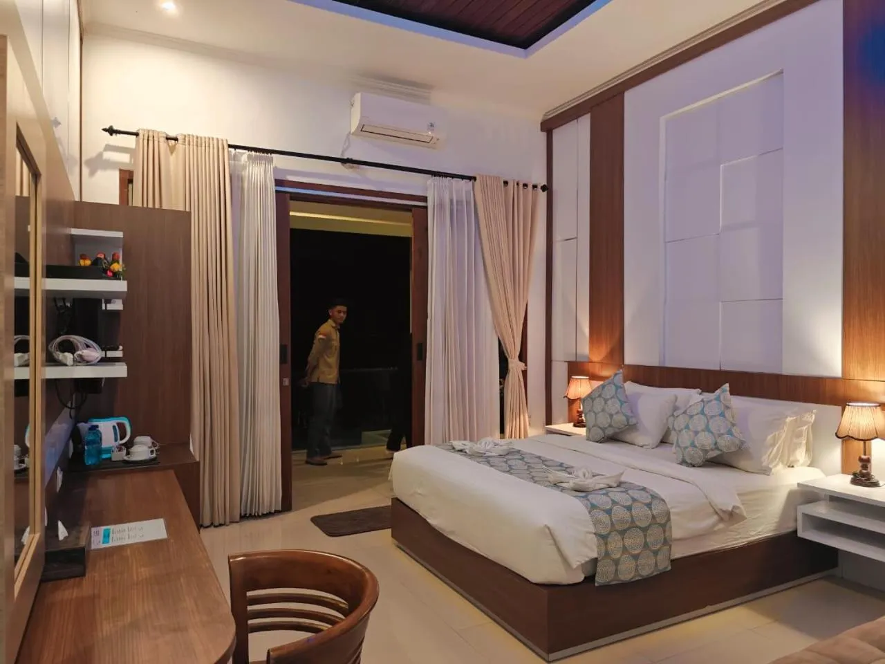 Bed in Nusa Sedayu Hotel By Ocean View