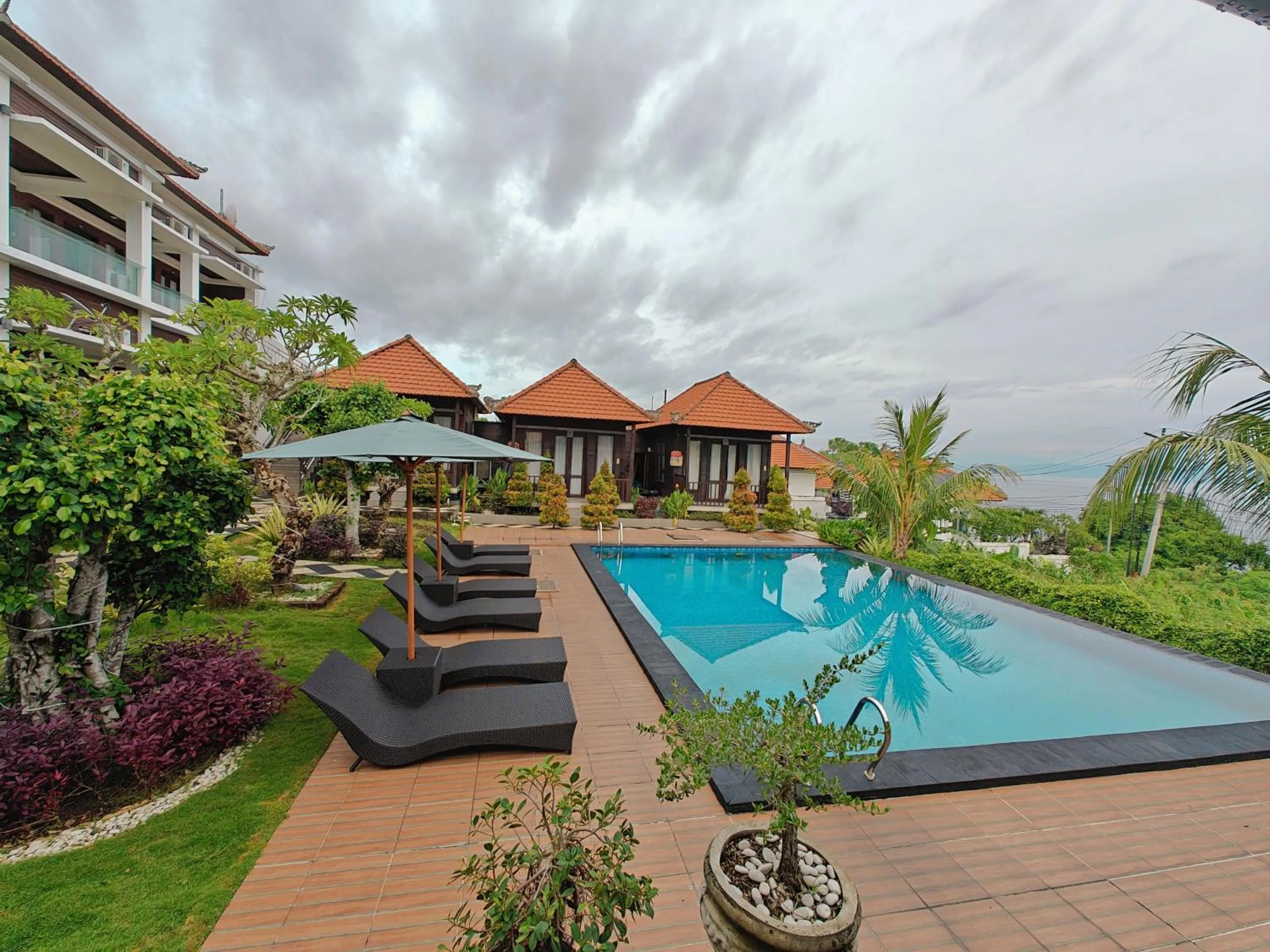 Property building in Nusa Sedayu Hotel By Ocean View