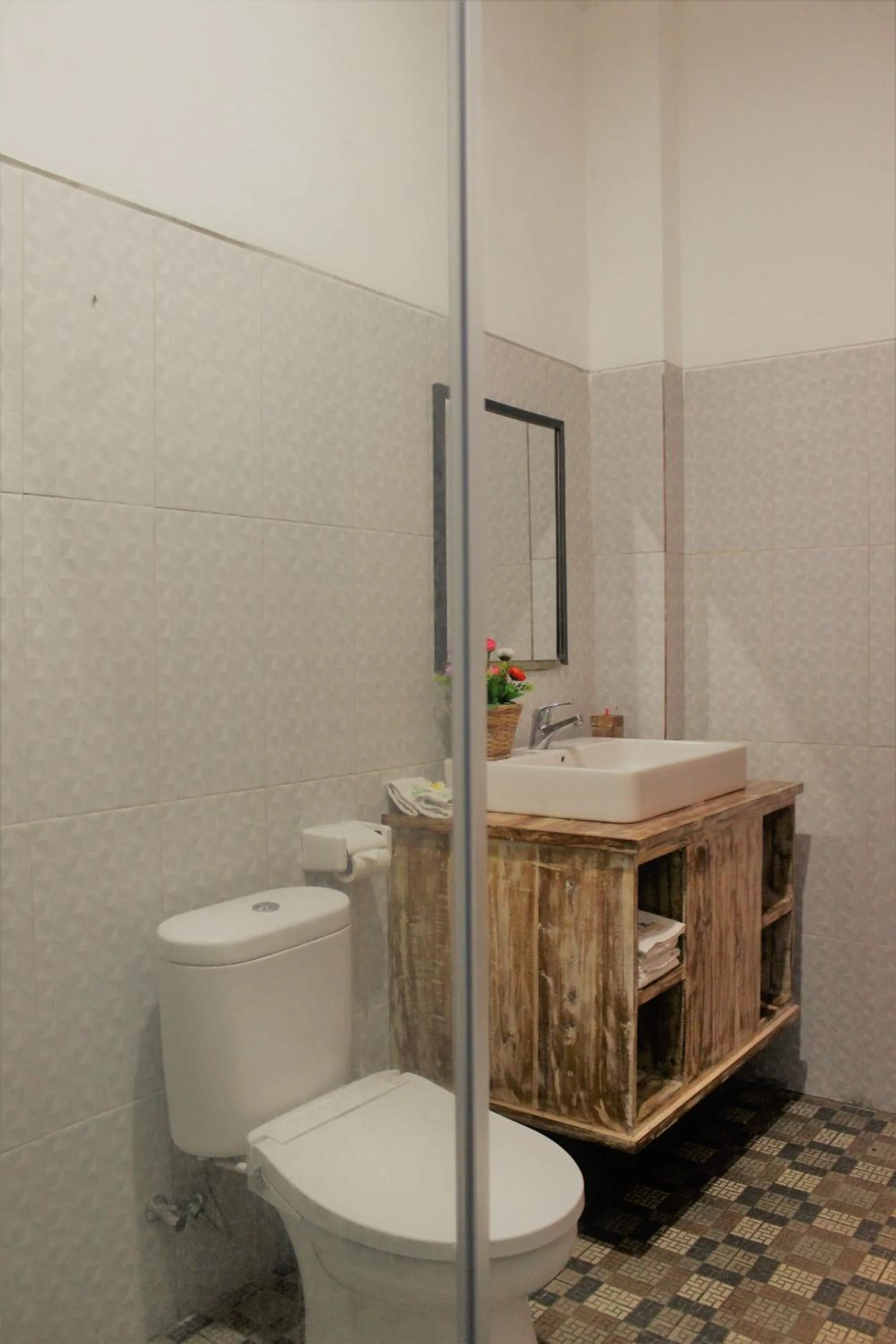 Toilet in Nusa Sedayu Hotel By Ocean View