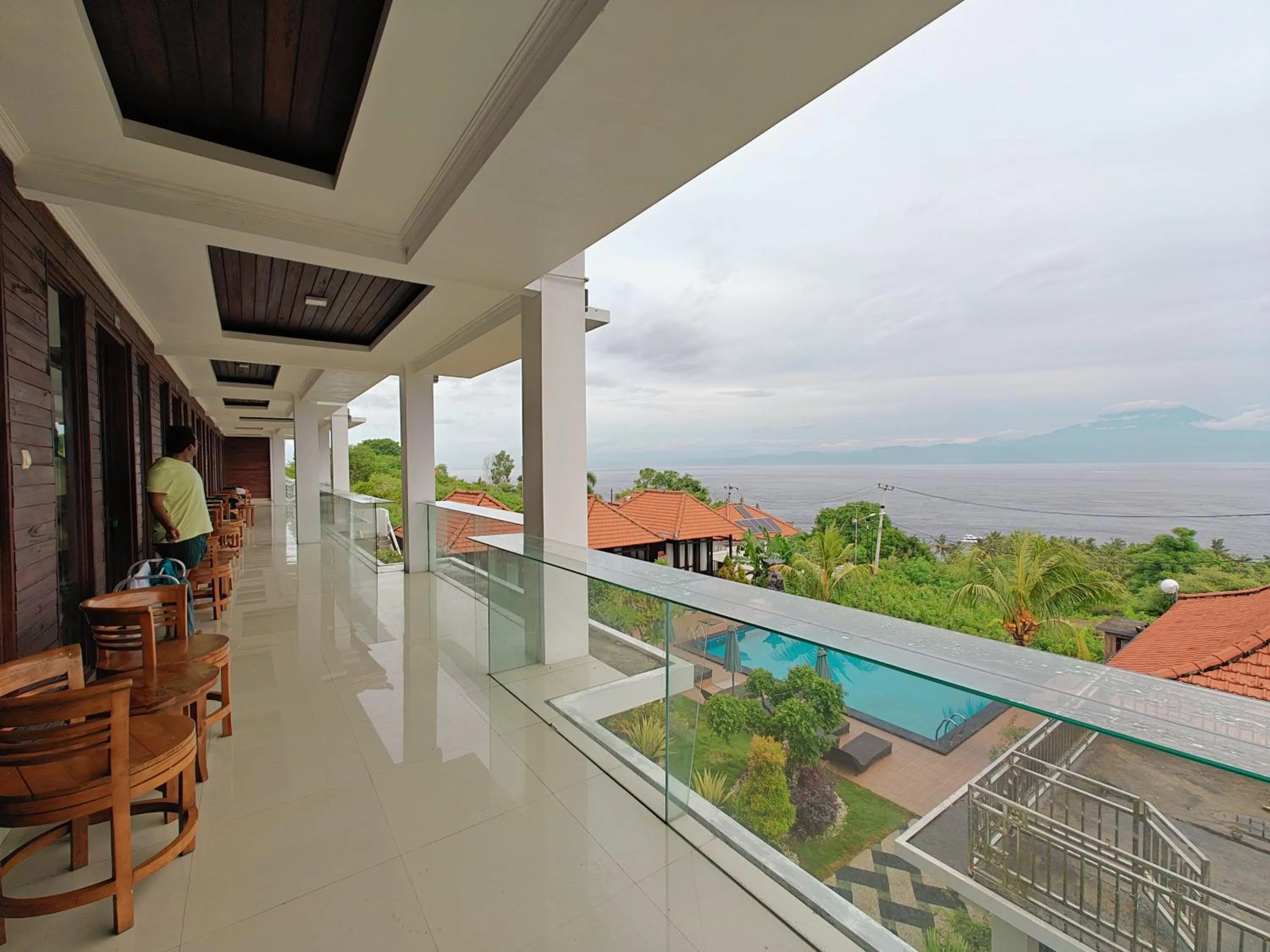 Patio in Nusa Sedayu Hotel By Ocean View