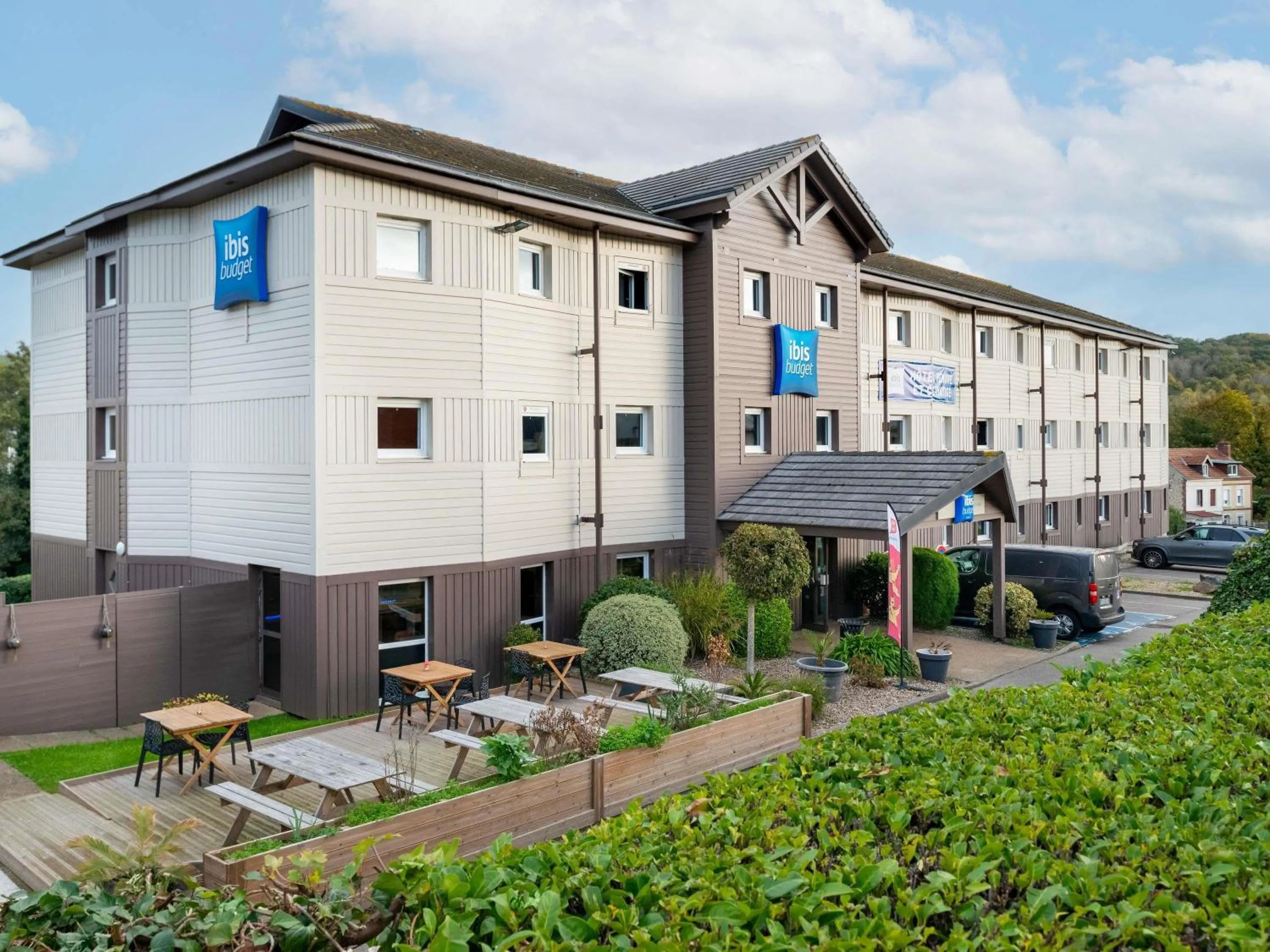 Property building in Hotel Ibis Budget Fecamp