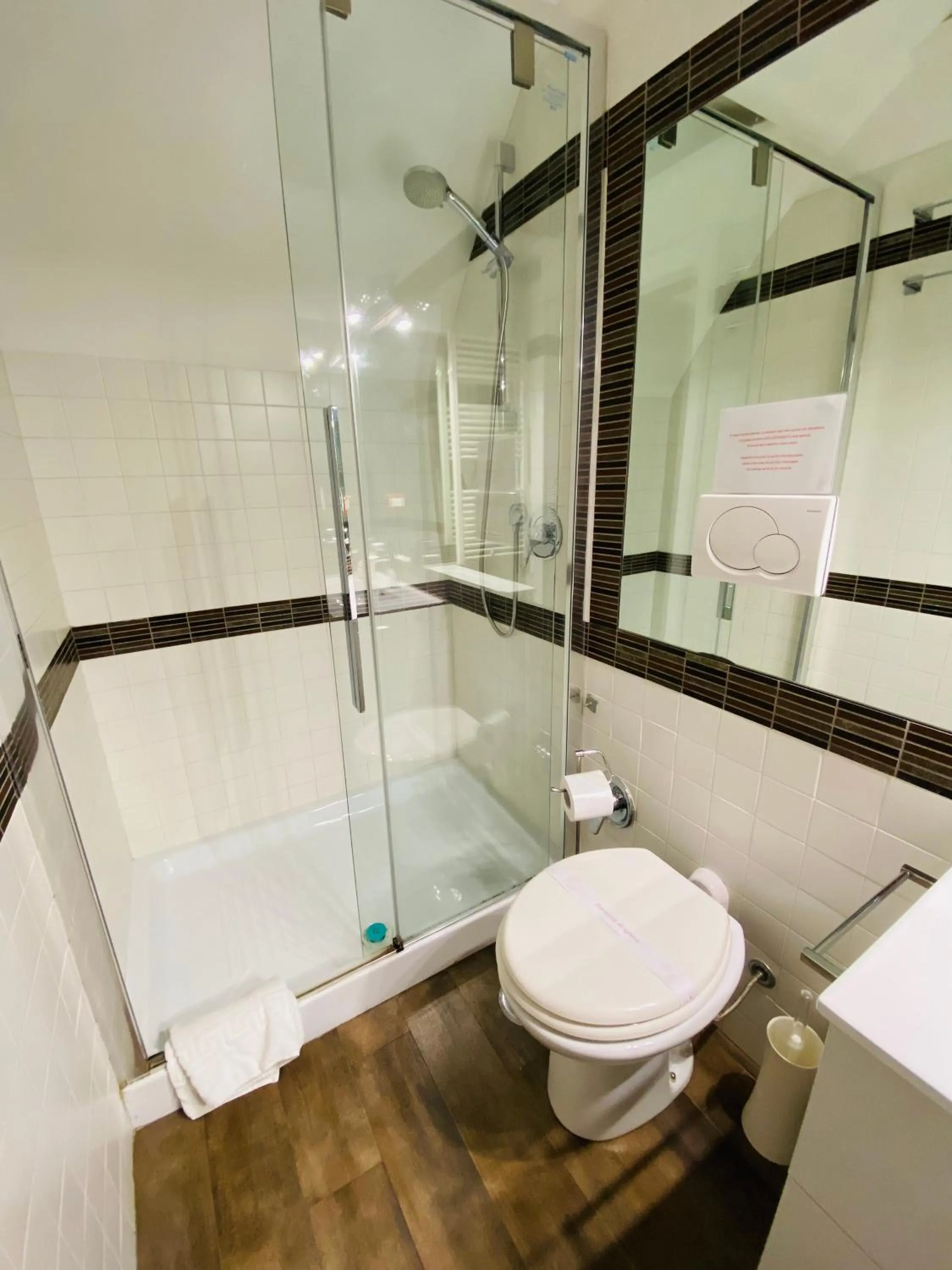 Bathroom in Casa Giorgia luxury apartment