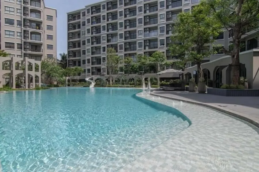 Property building in La Casita Huahin by Ying