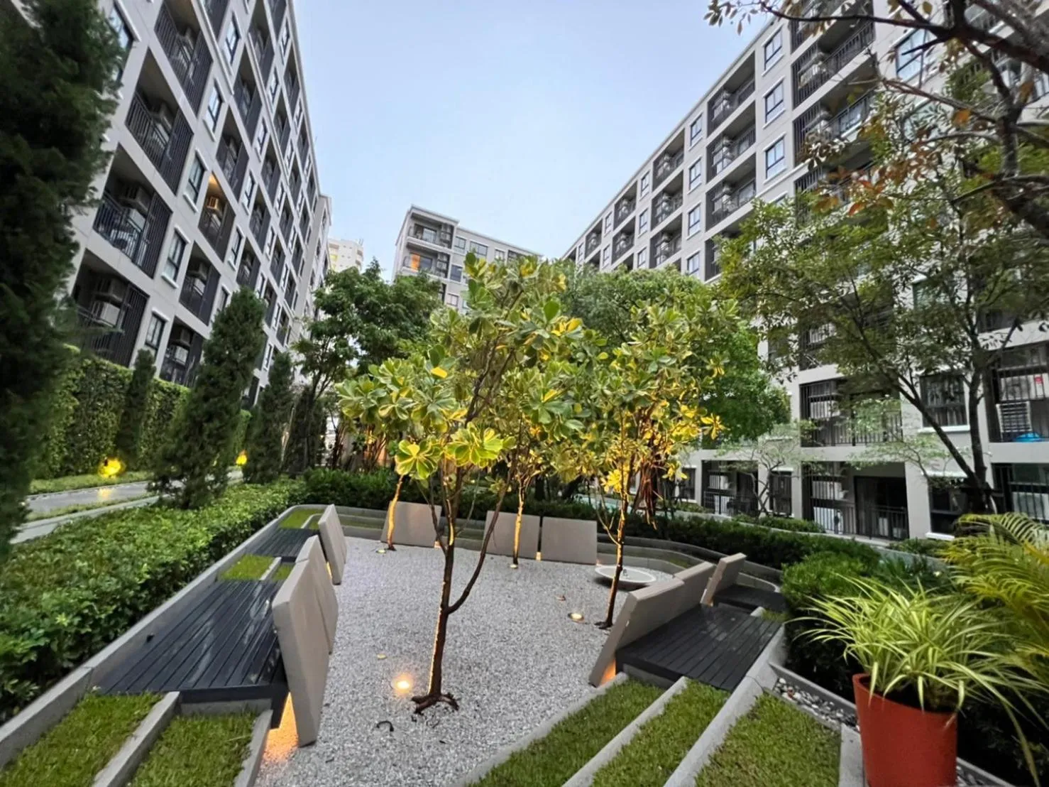 Property building in La Casita Huahin by Ying