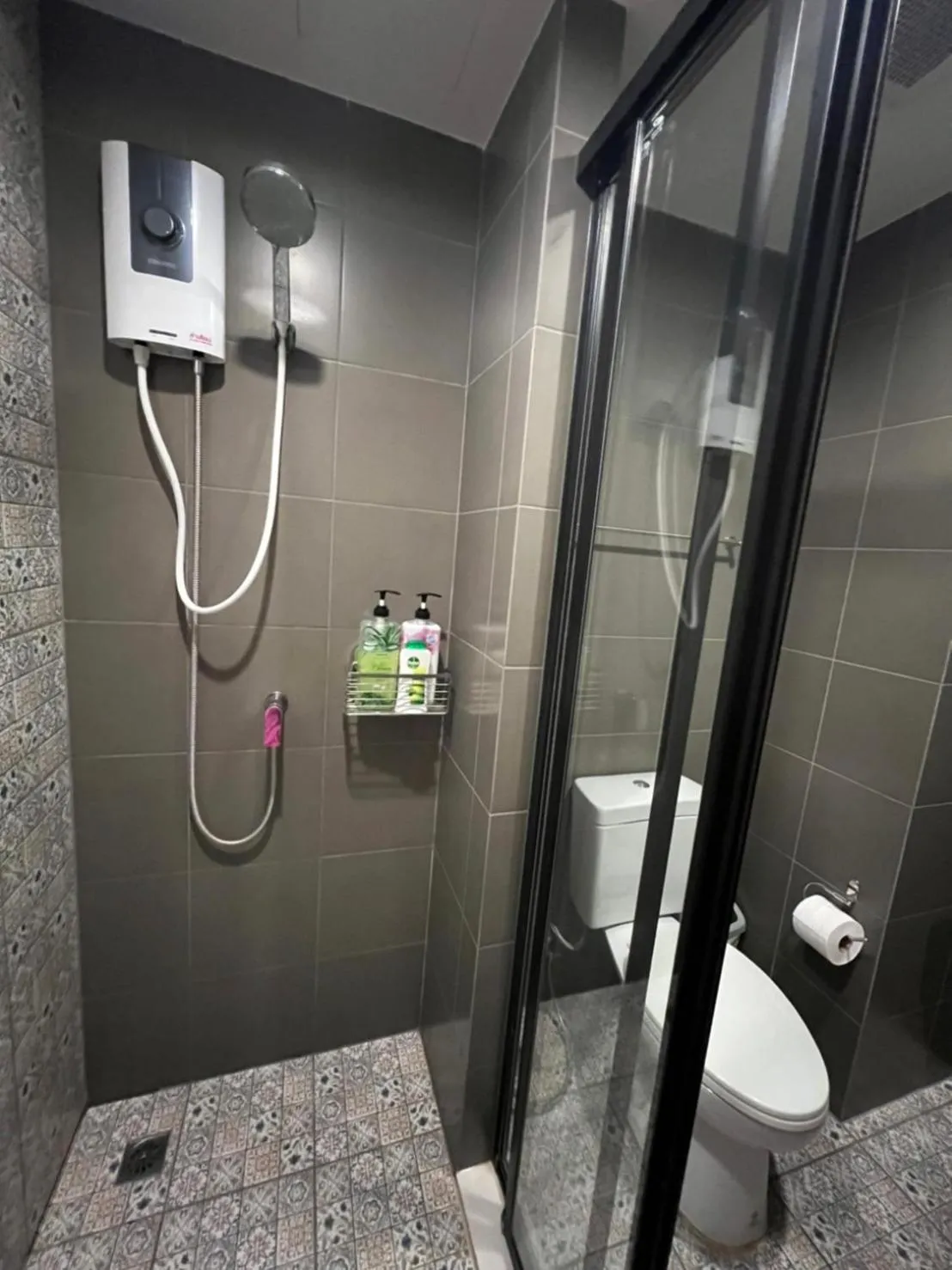 Shower in La Casita Huahin by Ying