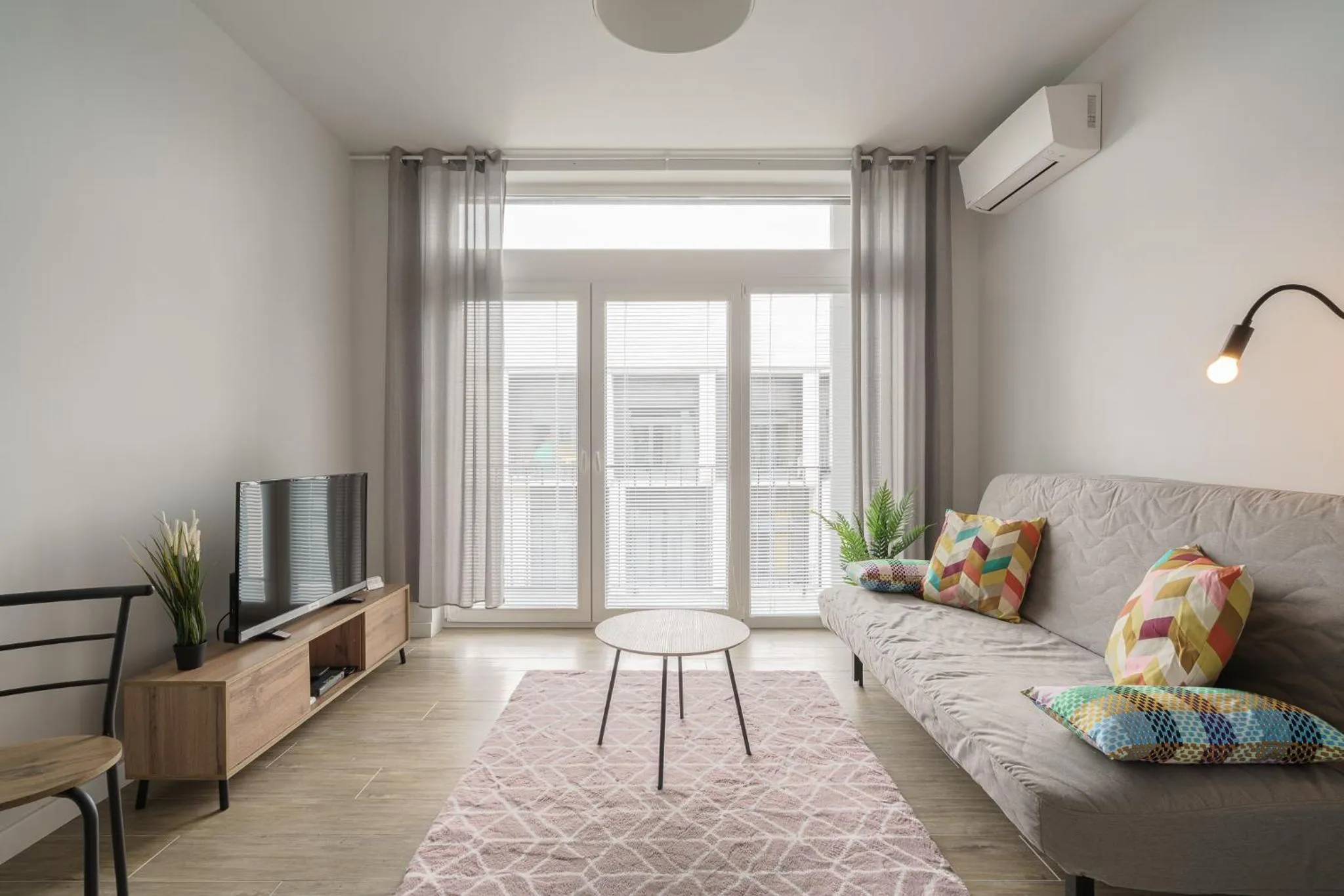 Photo of the whole room in RentPlanet - Apartamenty Zarembowicza