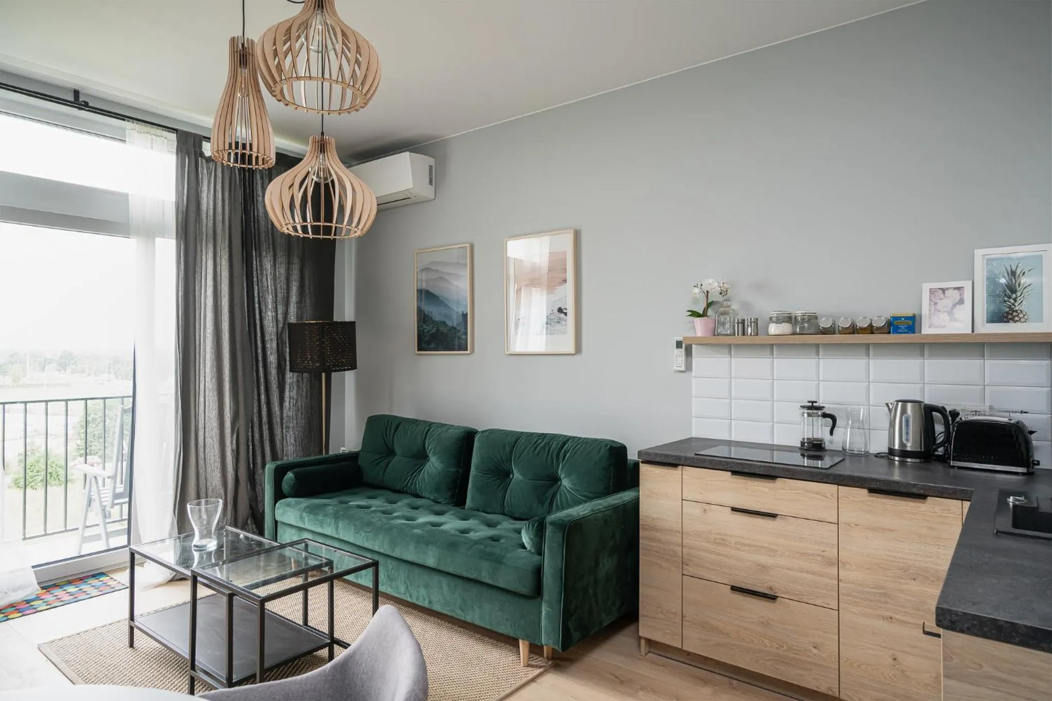 Living room in RentPlanet - Apartamenty Zarembowicza