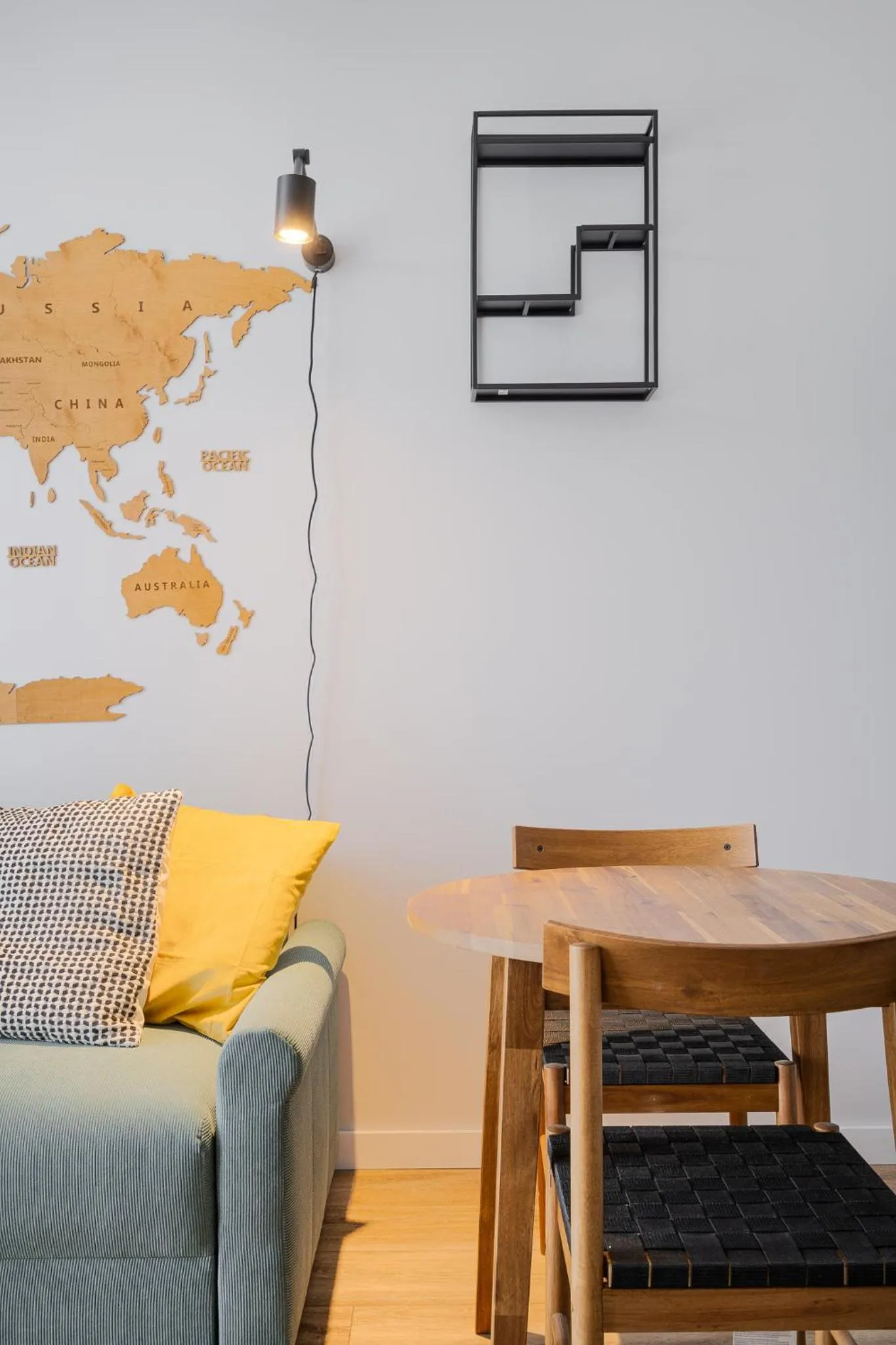 Living room in RentPlanet - Apartamenty Zarembowicza