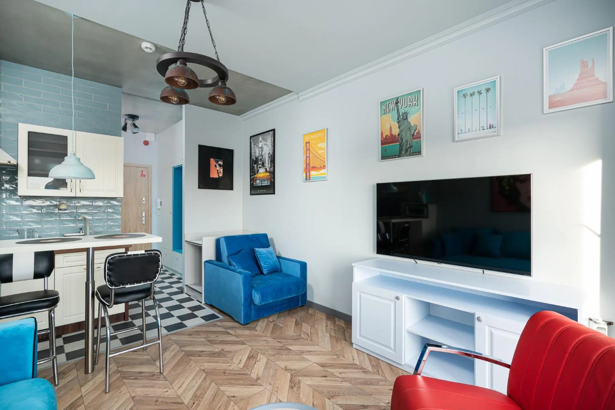 Photo of the whole room in RentPlanet - Apartamenty Zarembowicza