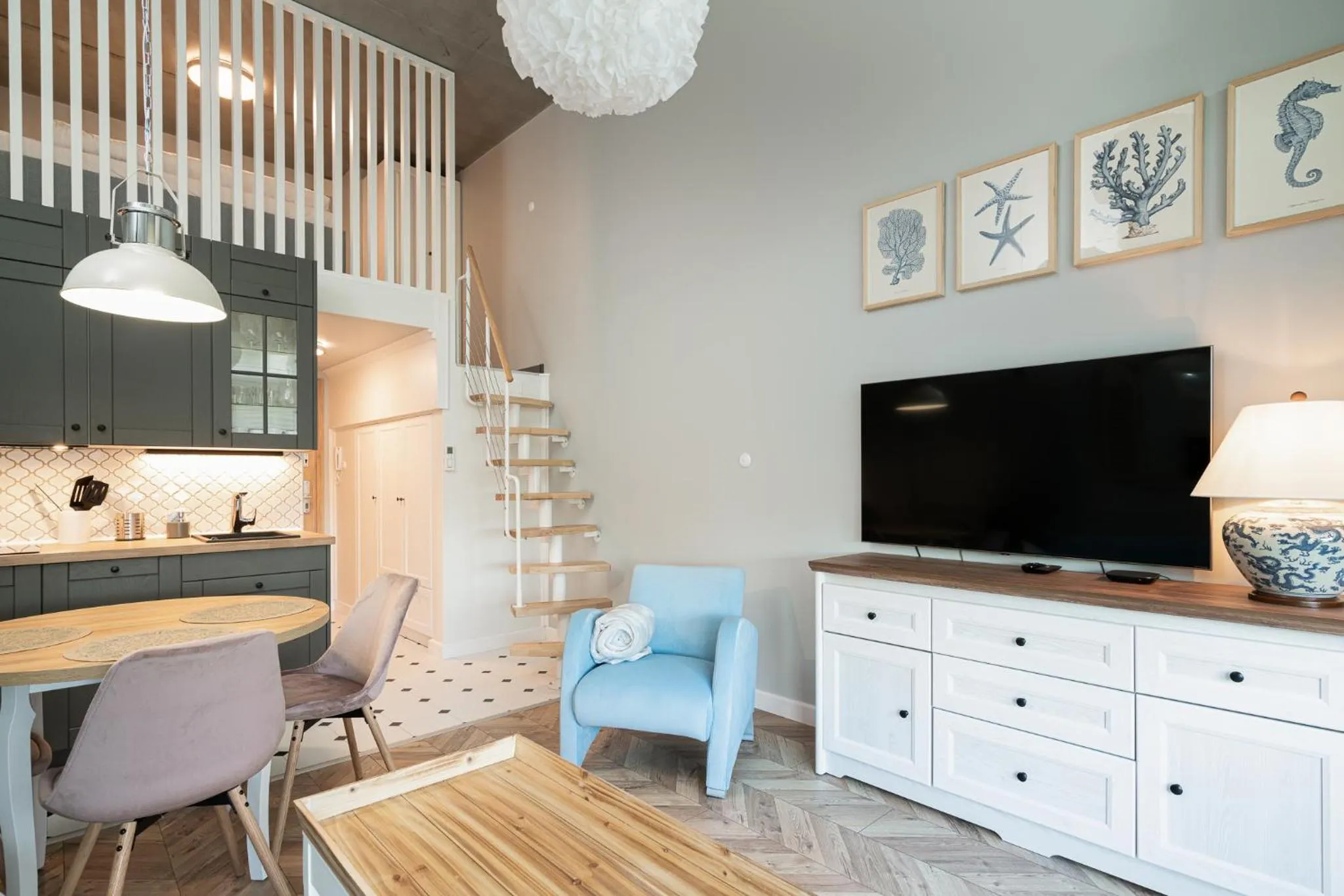 TV and multimedia in RentPlanet - Apartamenty Zarembowicza