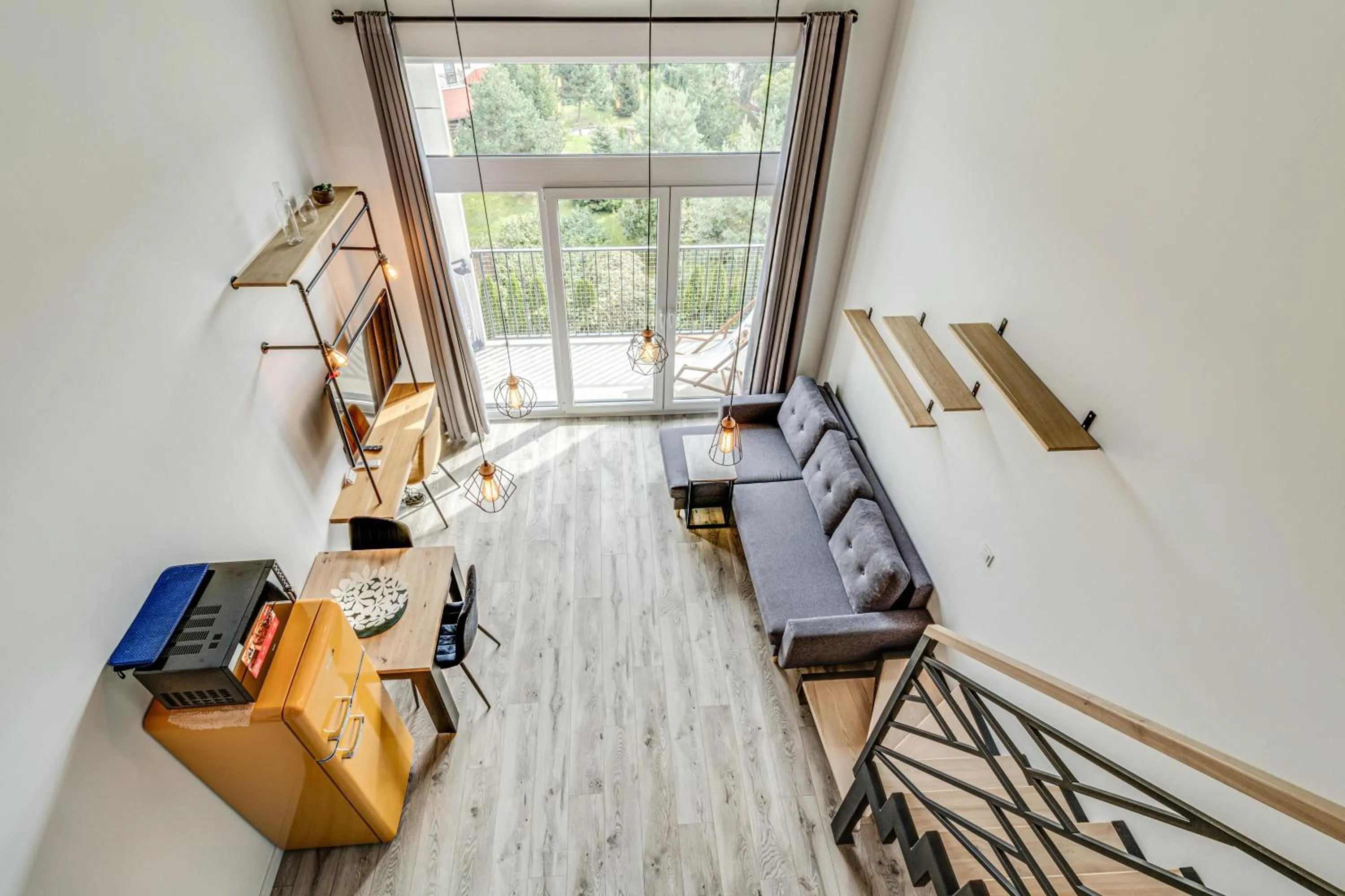 Living room in RentPlanet - Apartamenty Zarembowicza