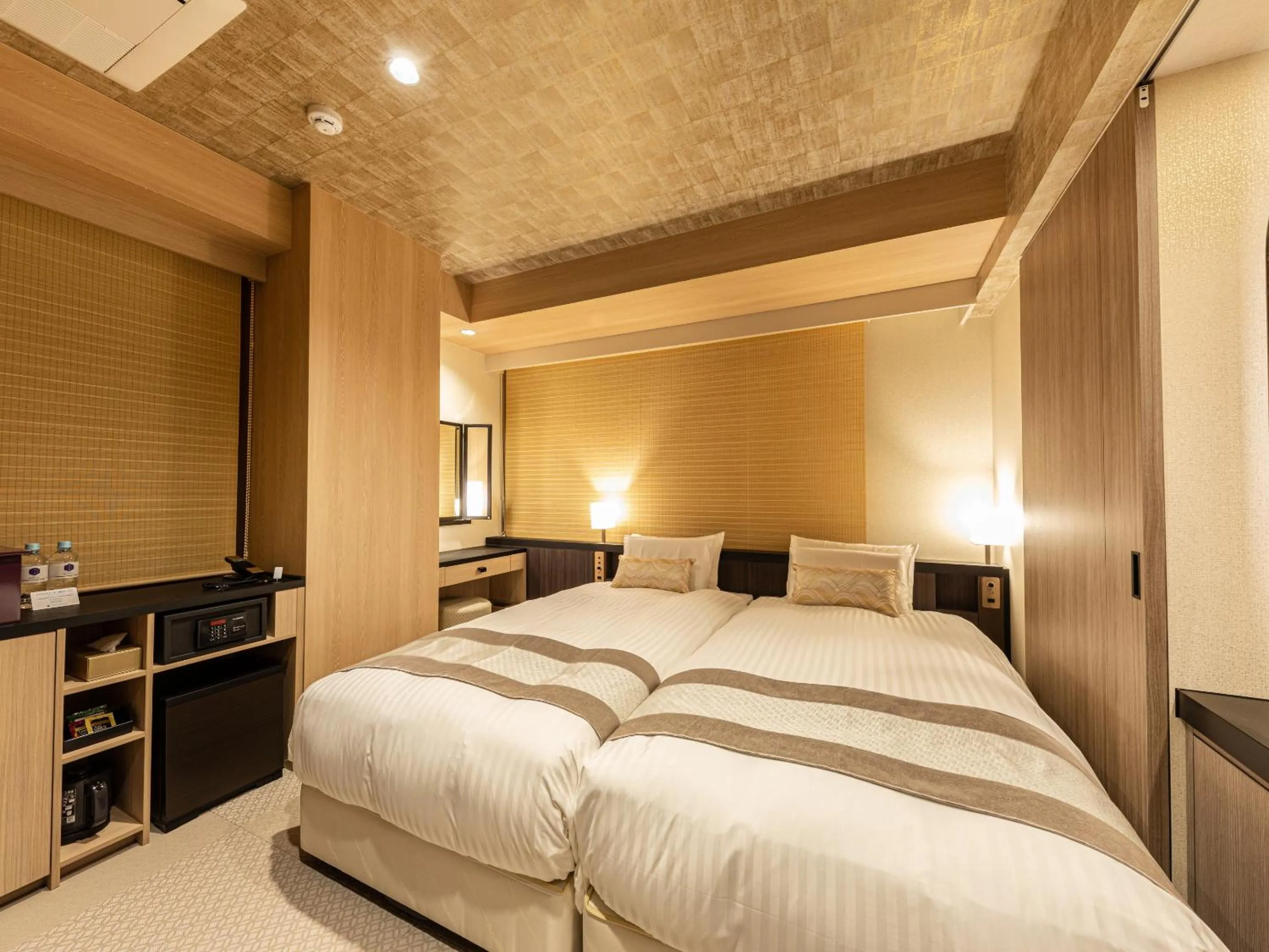 Bed in Hotel Musse Kyoto Shijo Kawaramachi Meitetsu