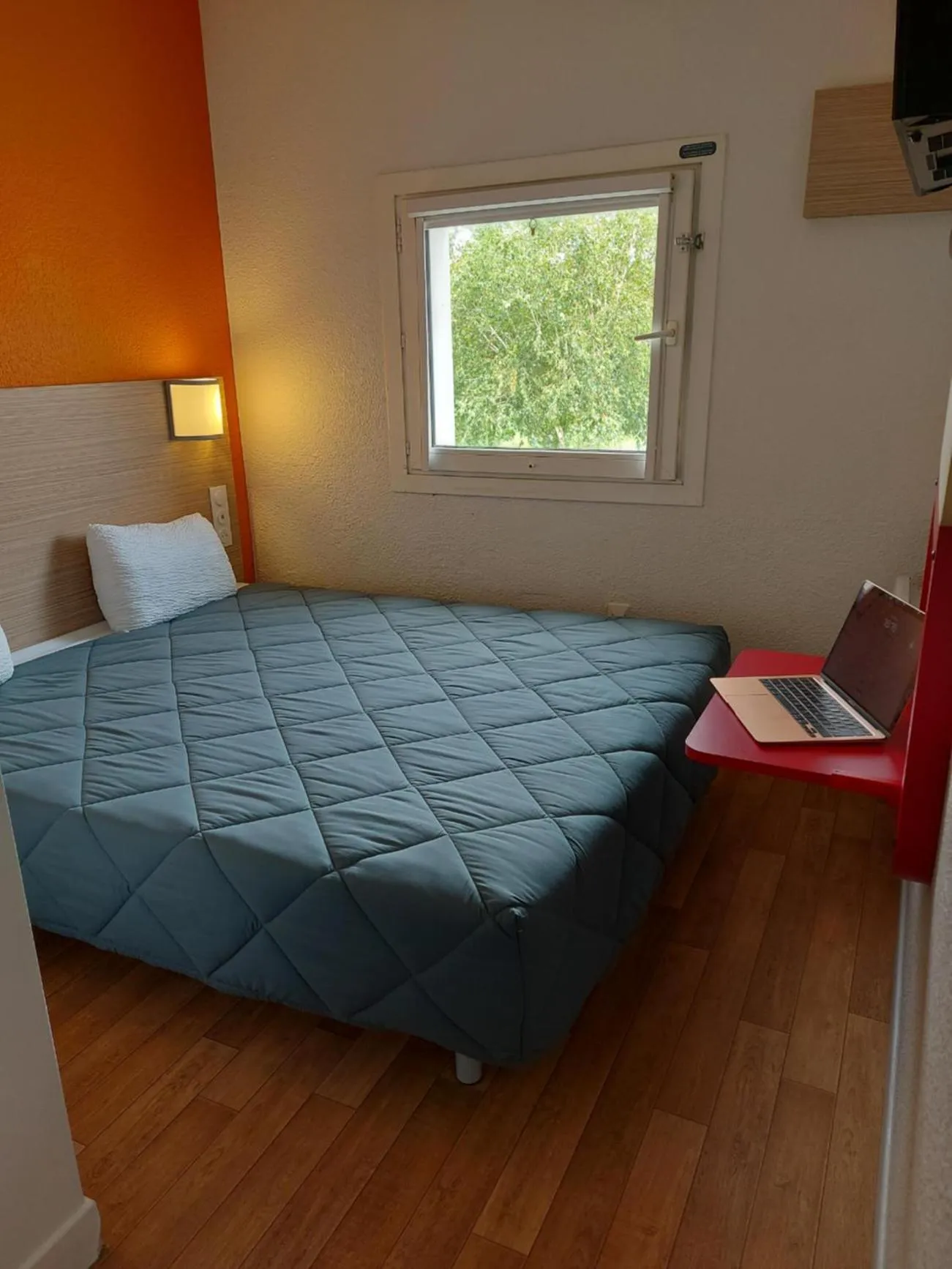 Bed in Premiere Classe Arras - Tilloy Les Mofflaine