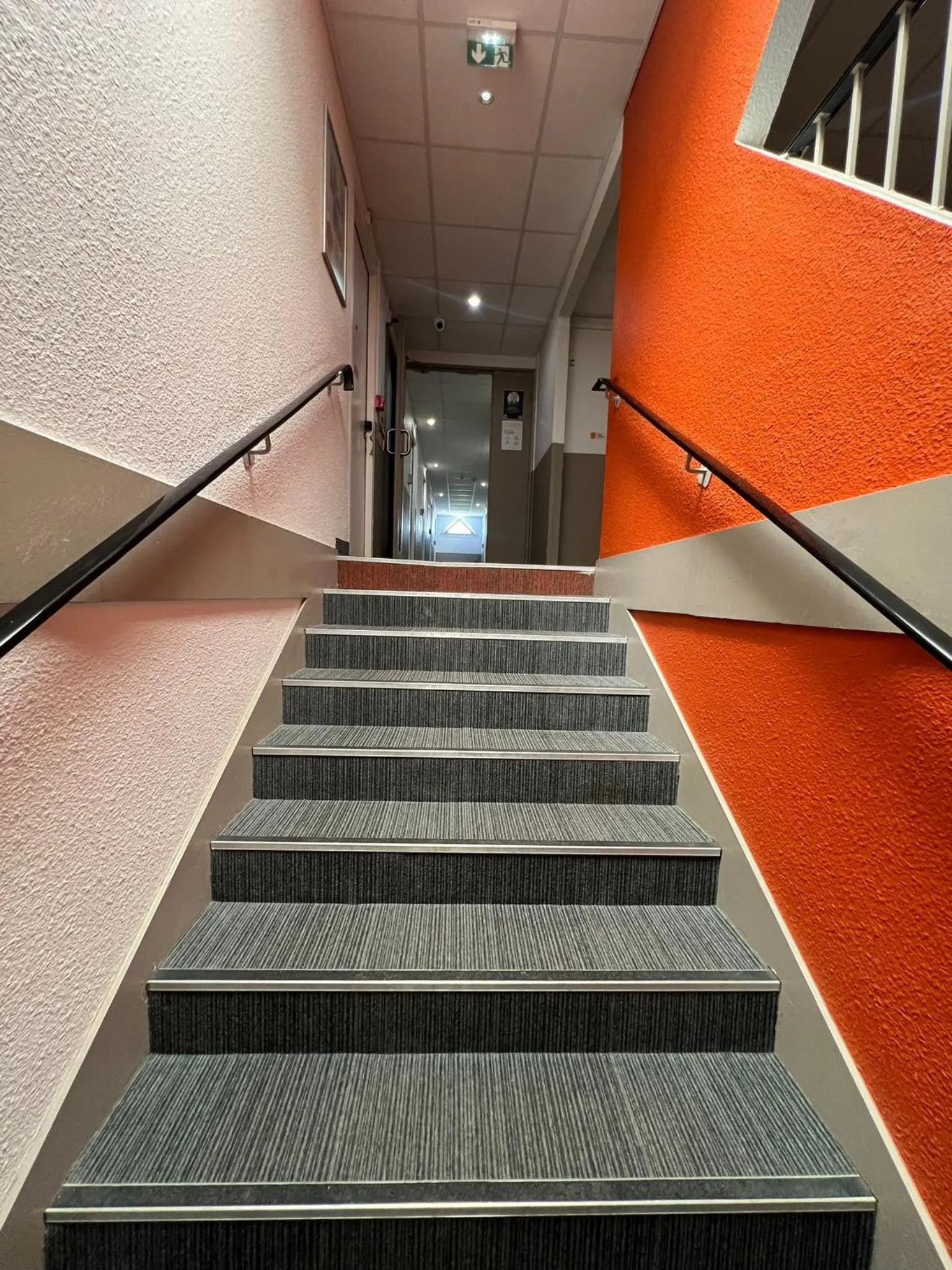 Property building in Premiere Classe Arras - Tilloy Les Mofflaine