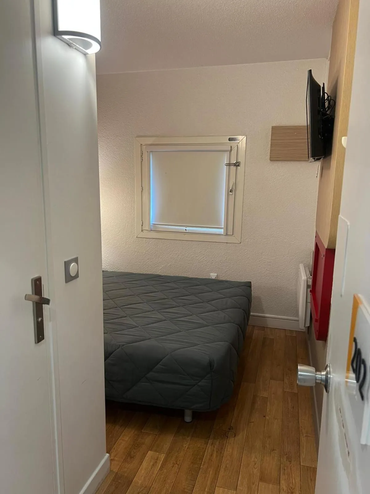 Bed in Premiere Classe Arras - Tilloy Les Mofflaine