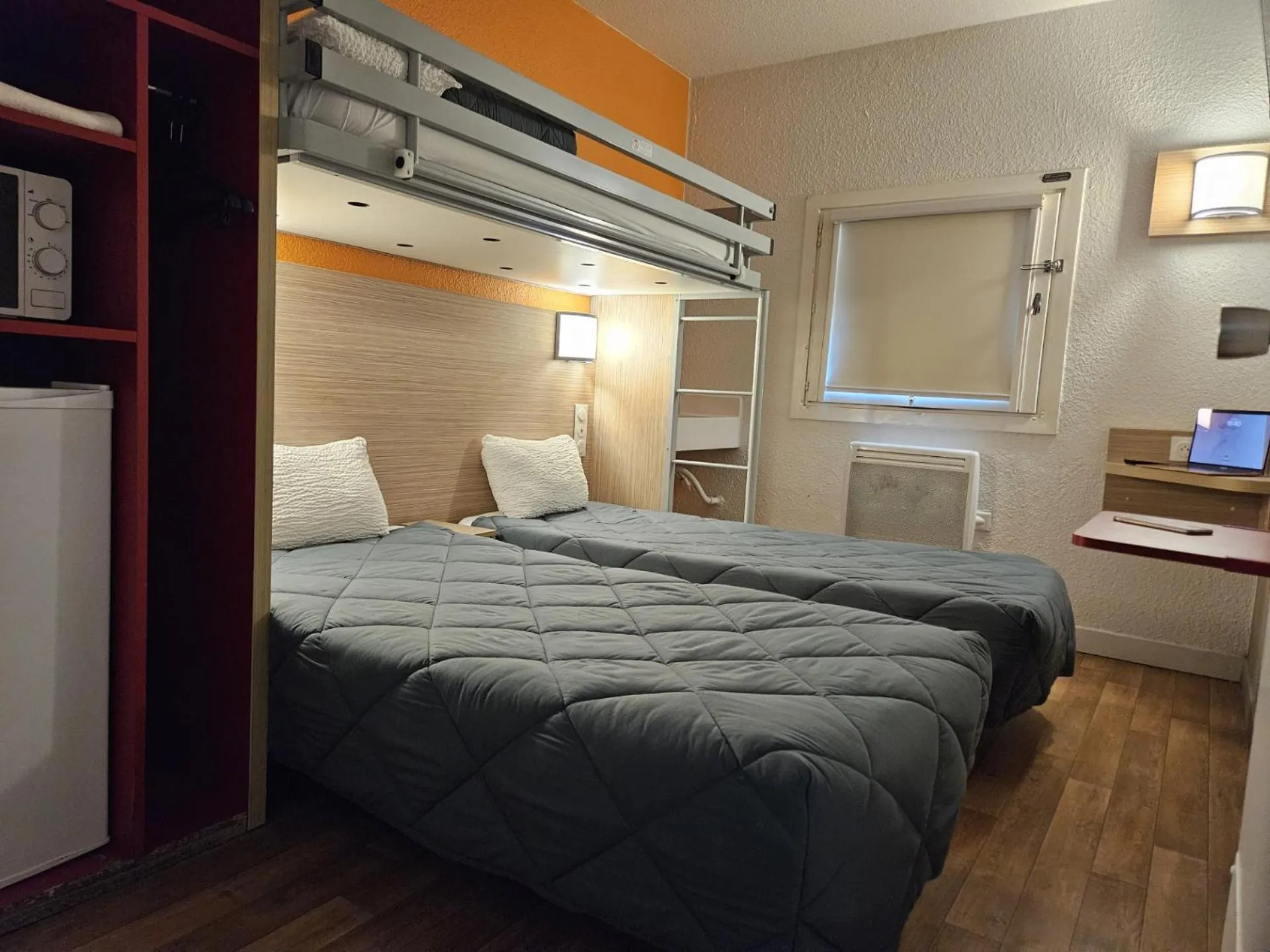 Bed in Premiere Classe Arras - Tilloy Les Mofflaine