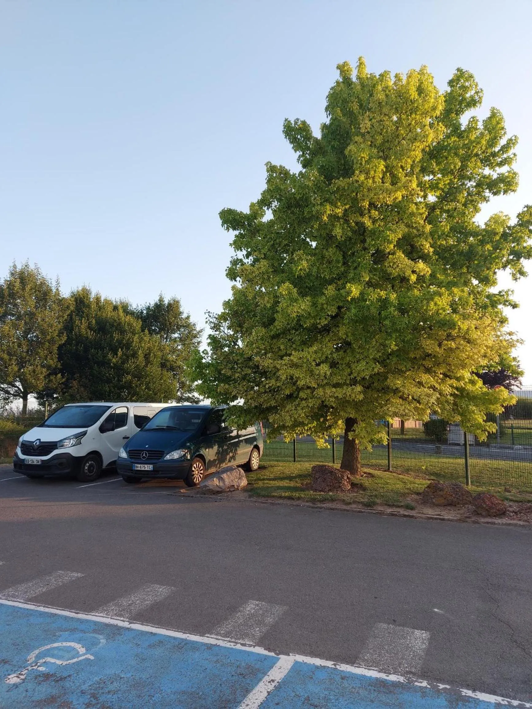 Property building in Premiere Classe Arras - Tilloy Les Mofflaine