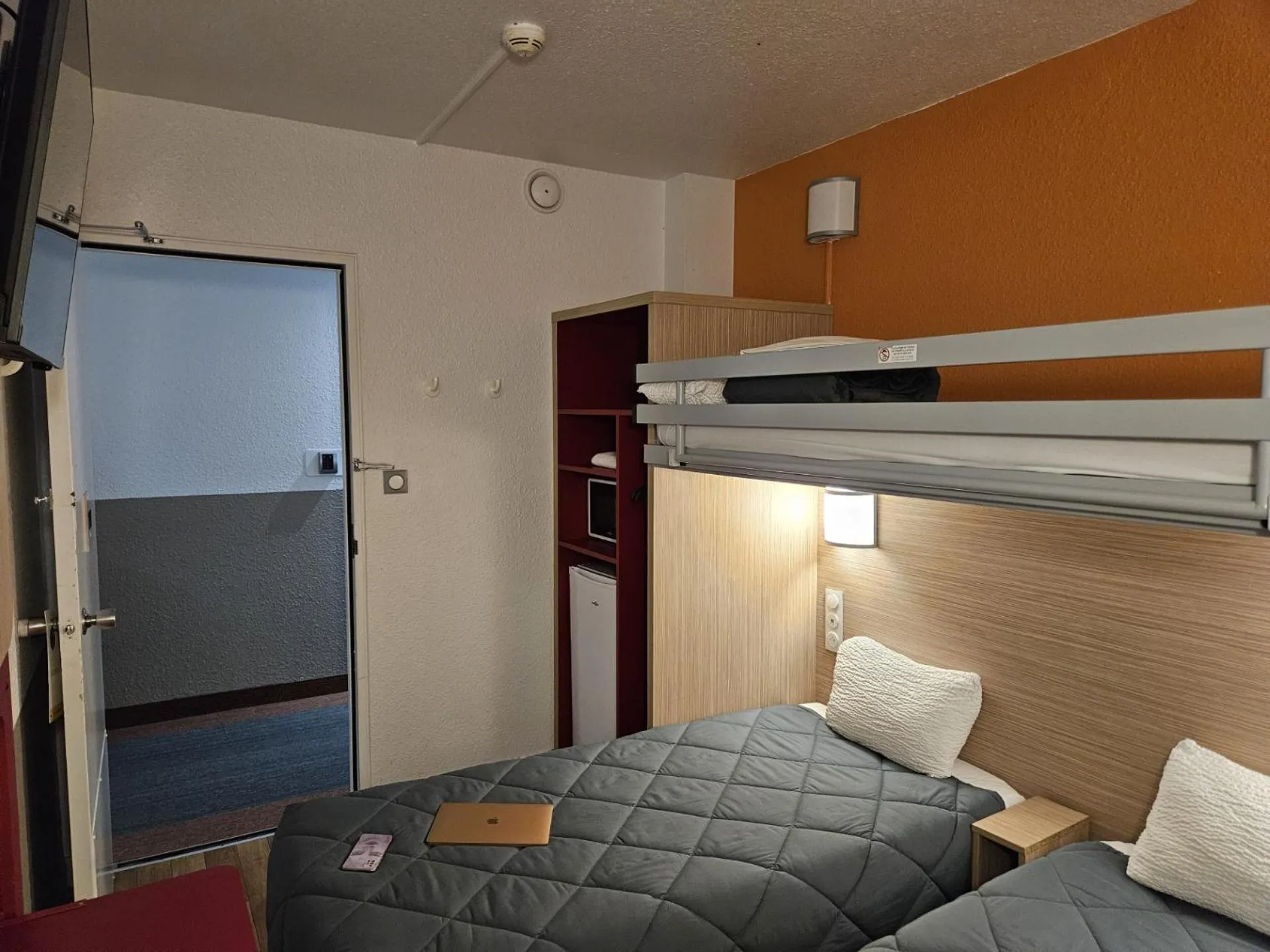 Bed in Premiere Classe Arras - Tilloy Les Mofflaine