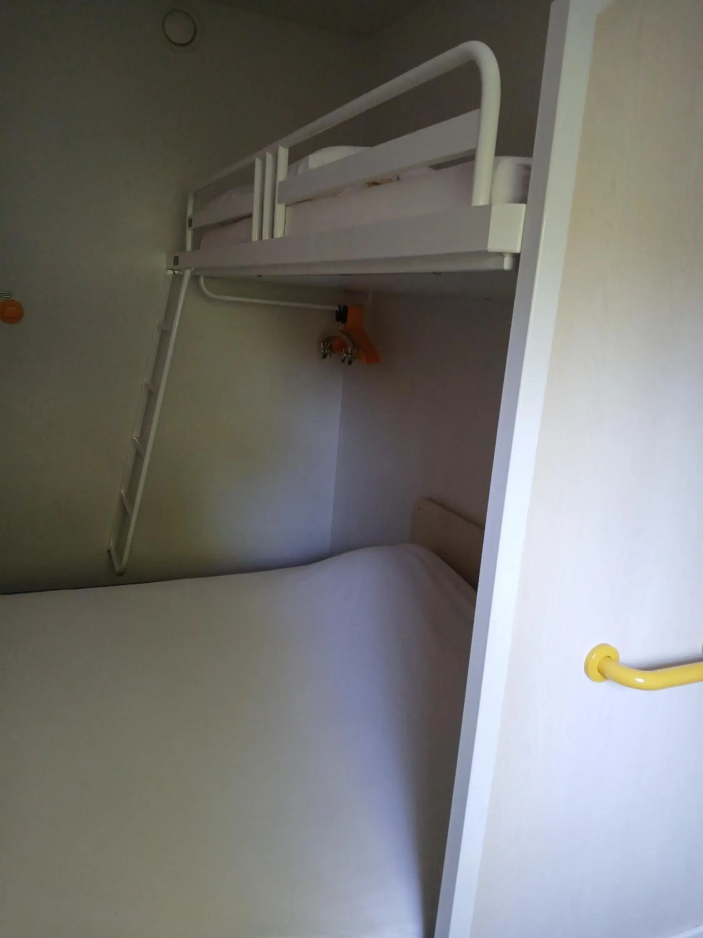 Triple Room with Shared Bathroom in Unisotel Valenciennes EX-hôtel F1 Triple Room with Shared Bathroom in Unisotel Valenciennes EX-hôtel F1