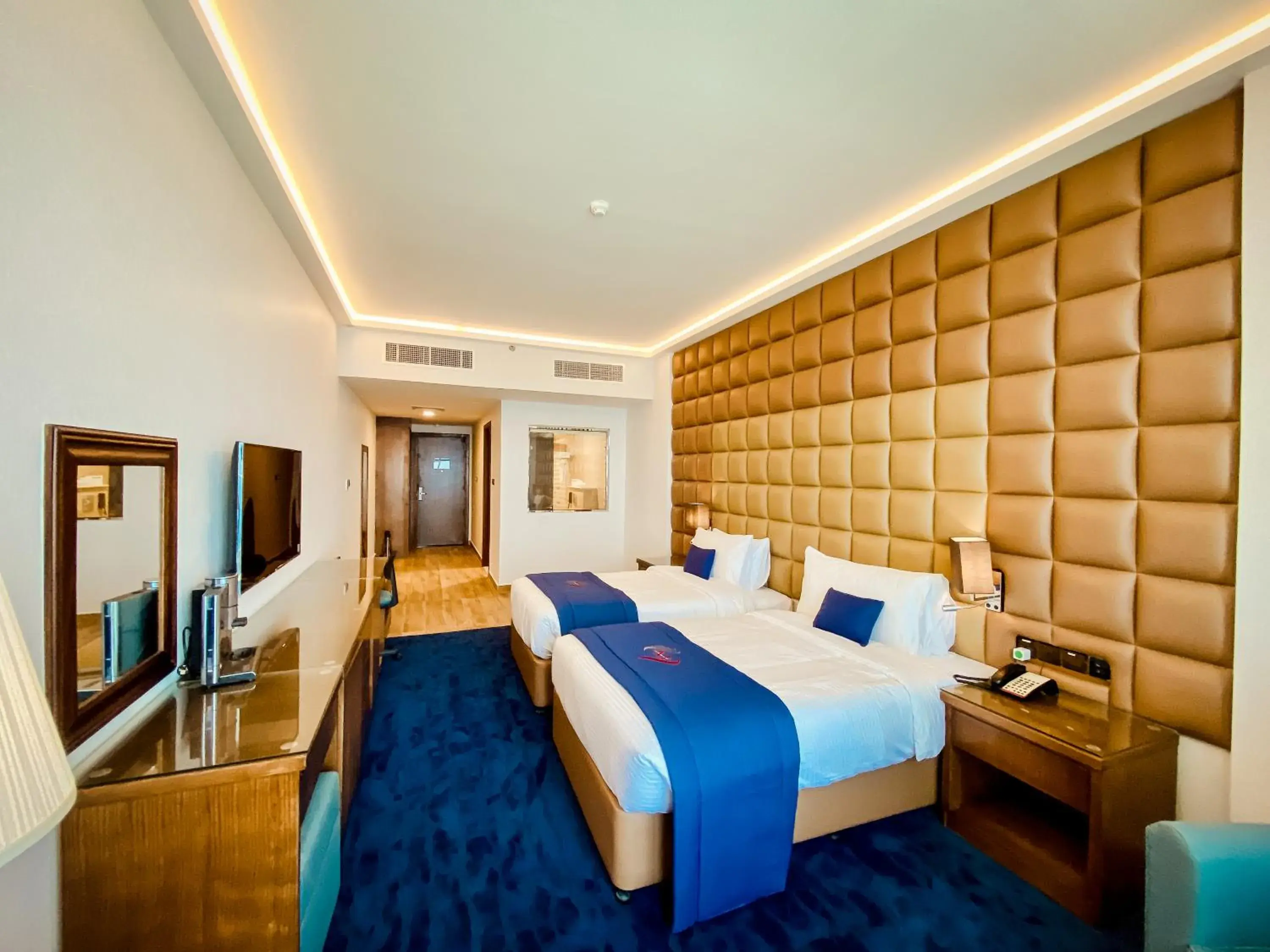 TV and multimedia, Bed in Mirage Bab Al Bahr Hotel TV and multimedia, Bed in Mirage Bab Al Bahr Hotel