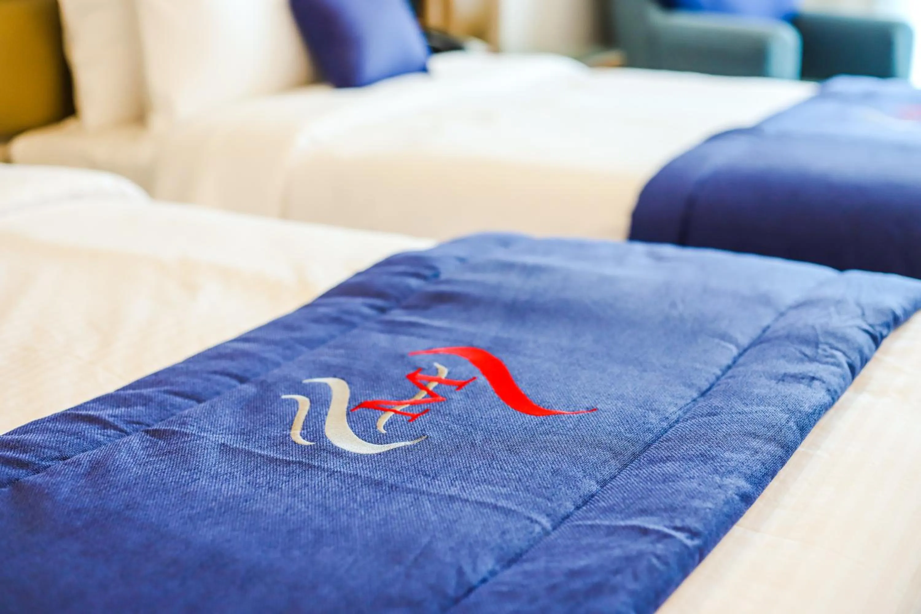 Bedroom, Bed in Mirage Bab Al Bahr Hotel