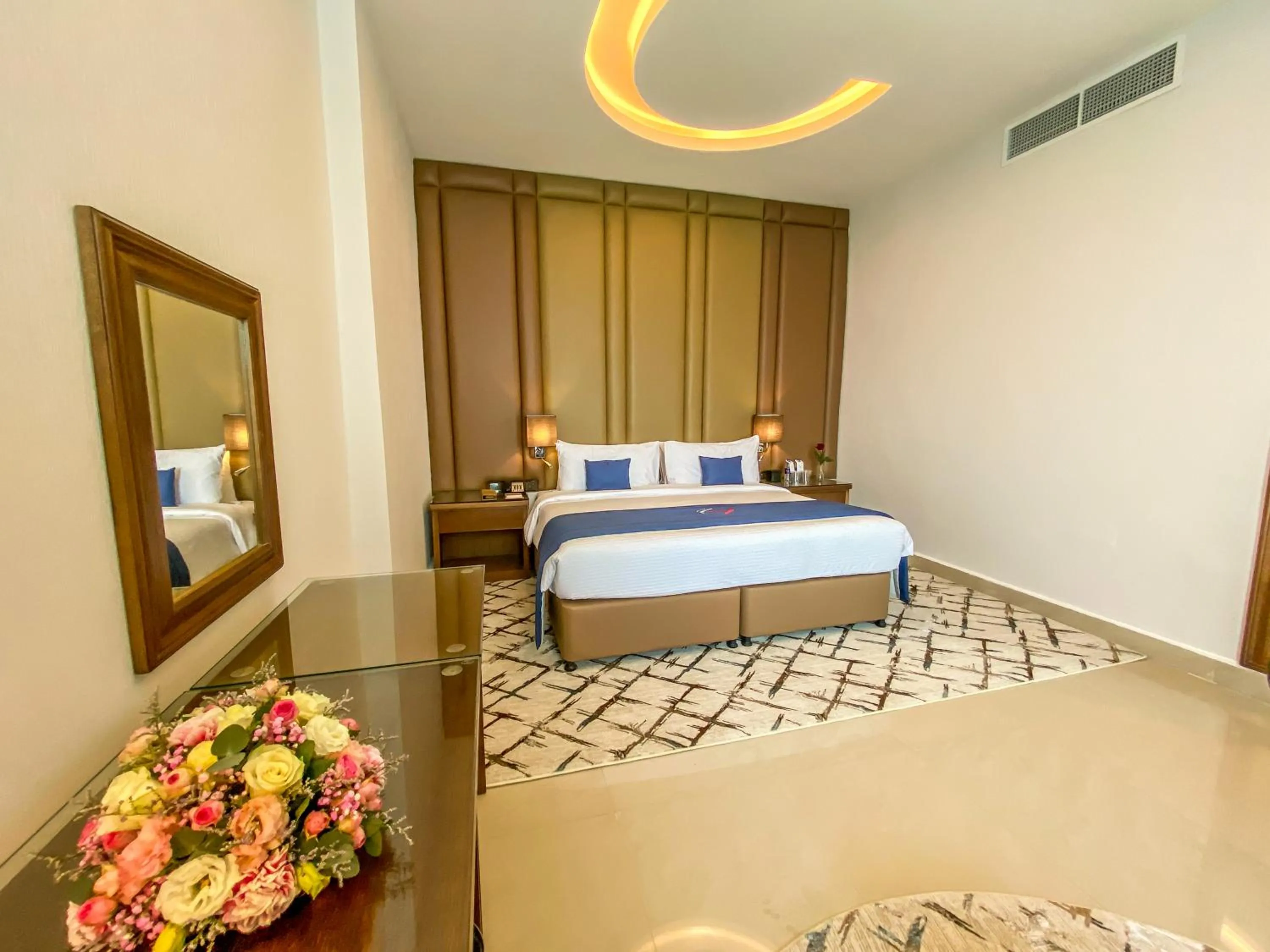 Bedroom, Bed in Mirage Bab Al Bahr Hotel